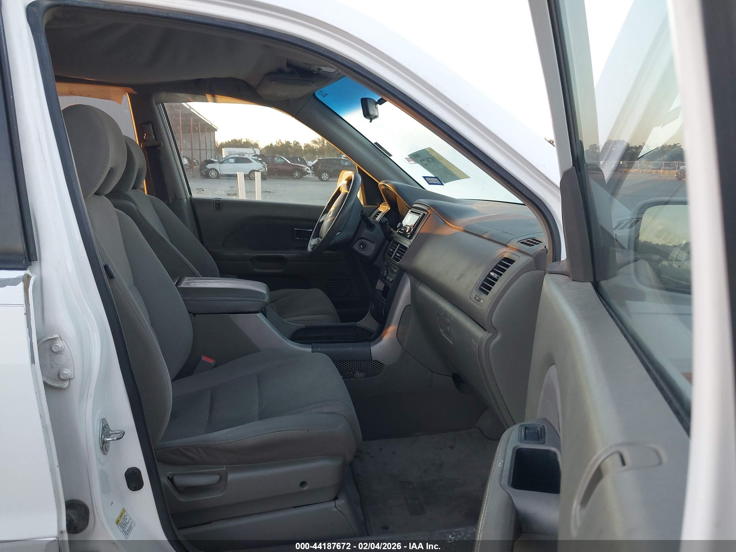HONDA PILOT image 5