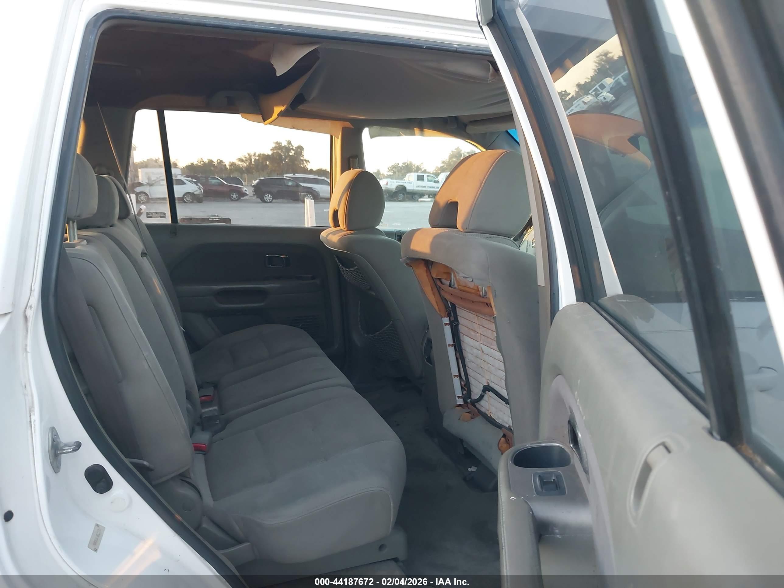 HONDA PILOT image 8