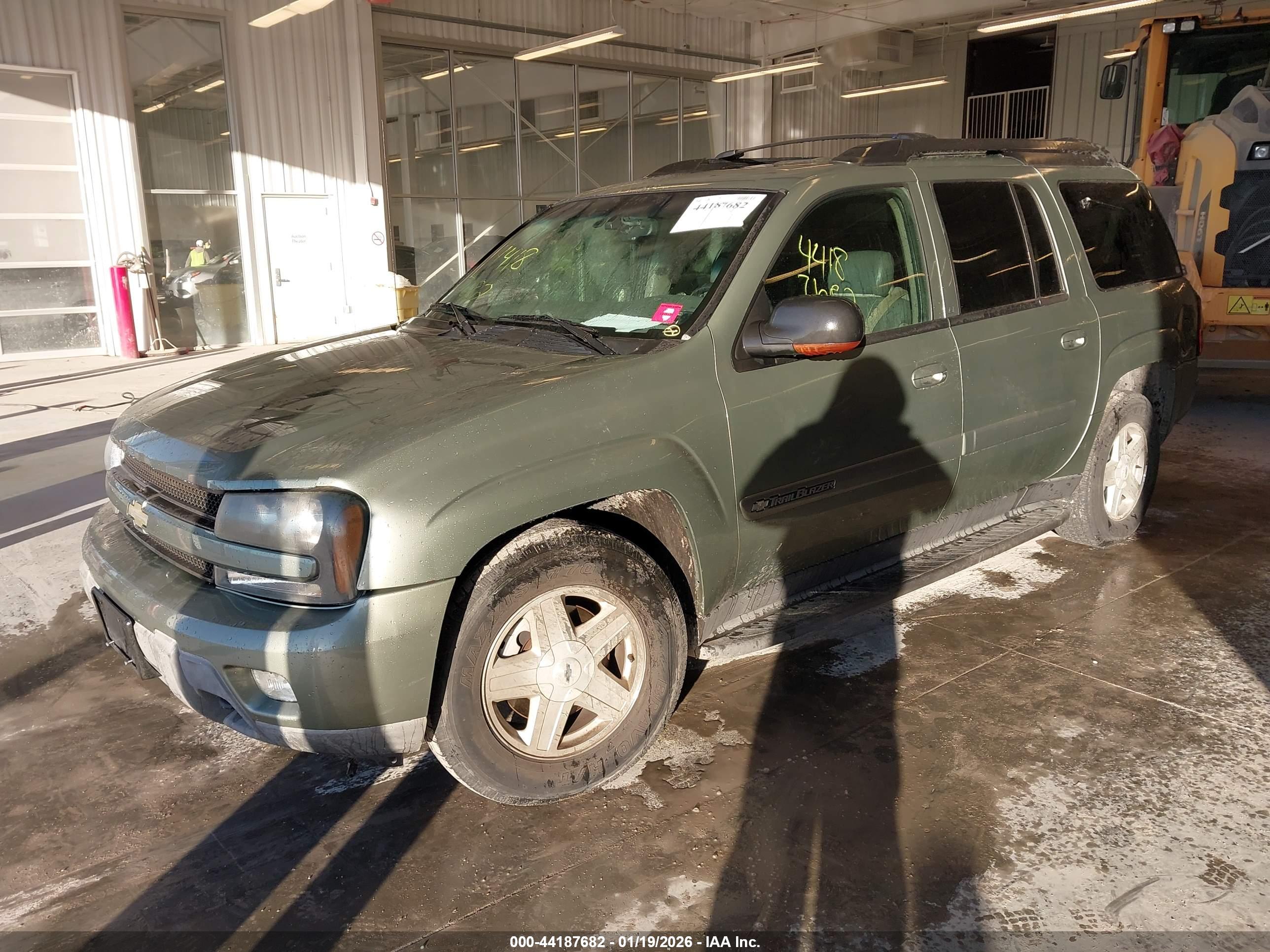 CHEVROLET TRAILBLAZER image 2