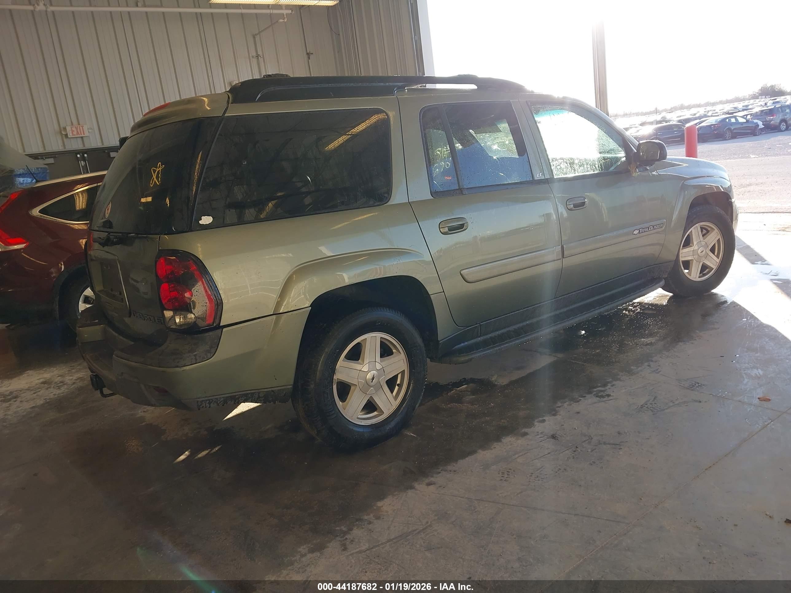 CHEVROLET TRAILBLAZER image 4