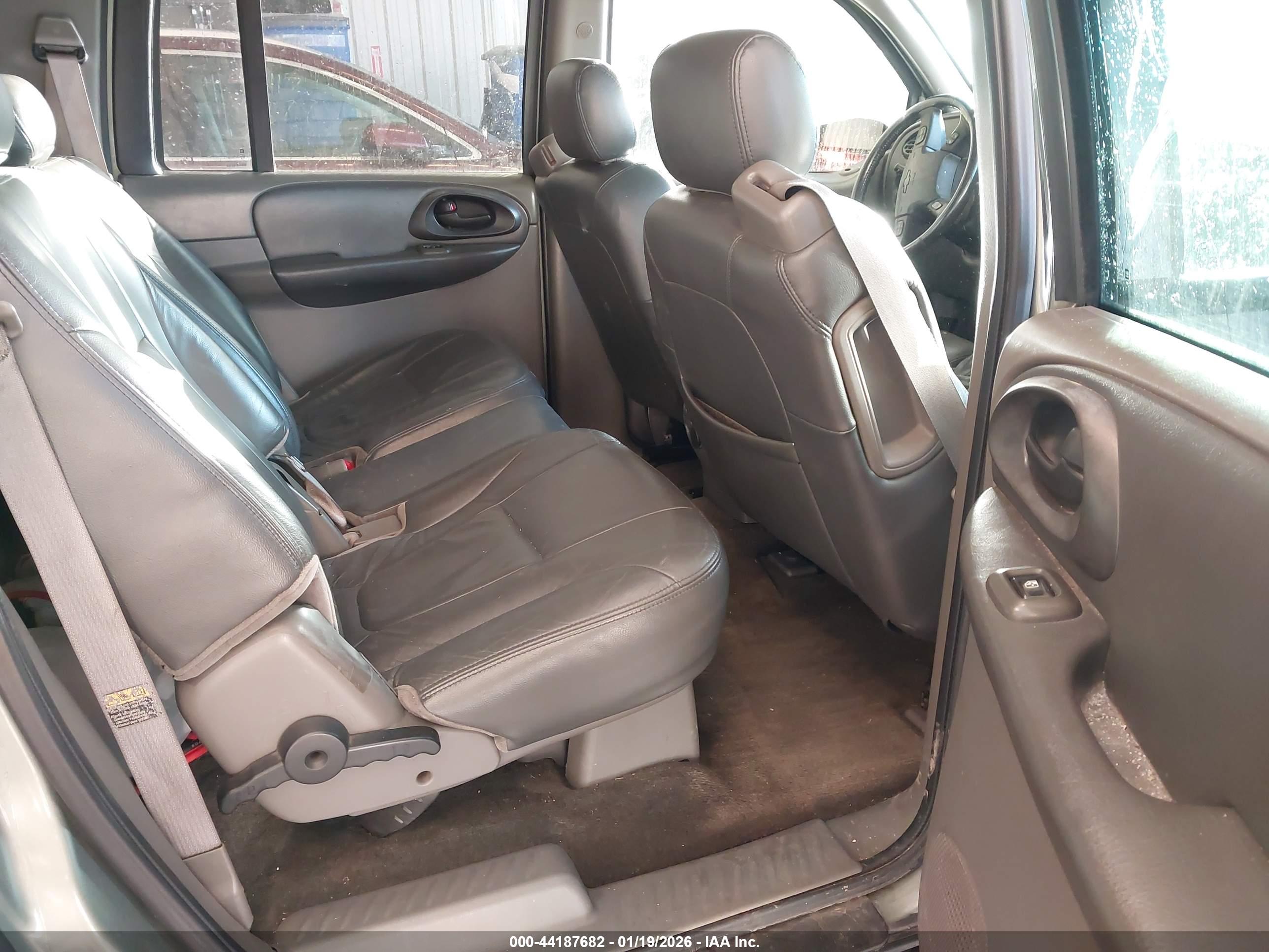 CHEVROLET TRAILBLAZER image 8