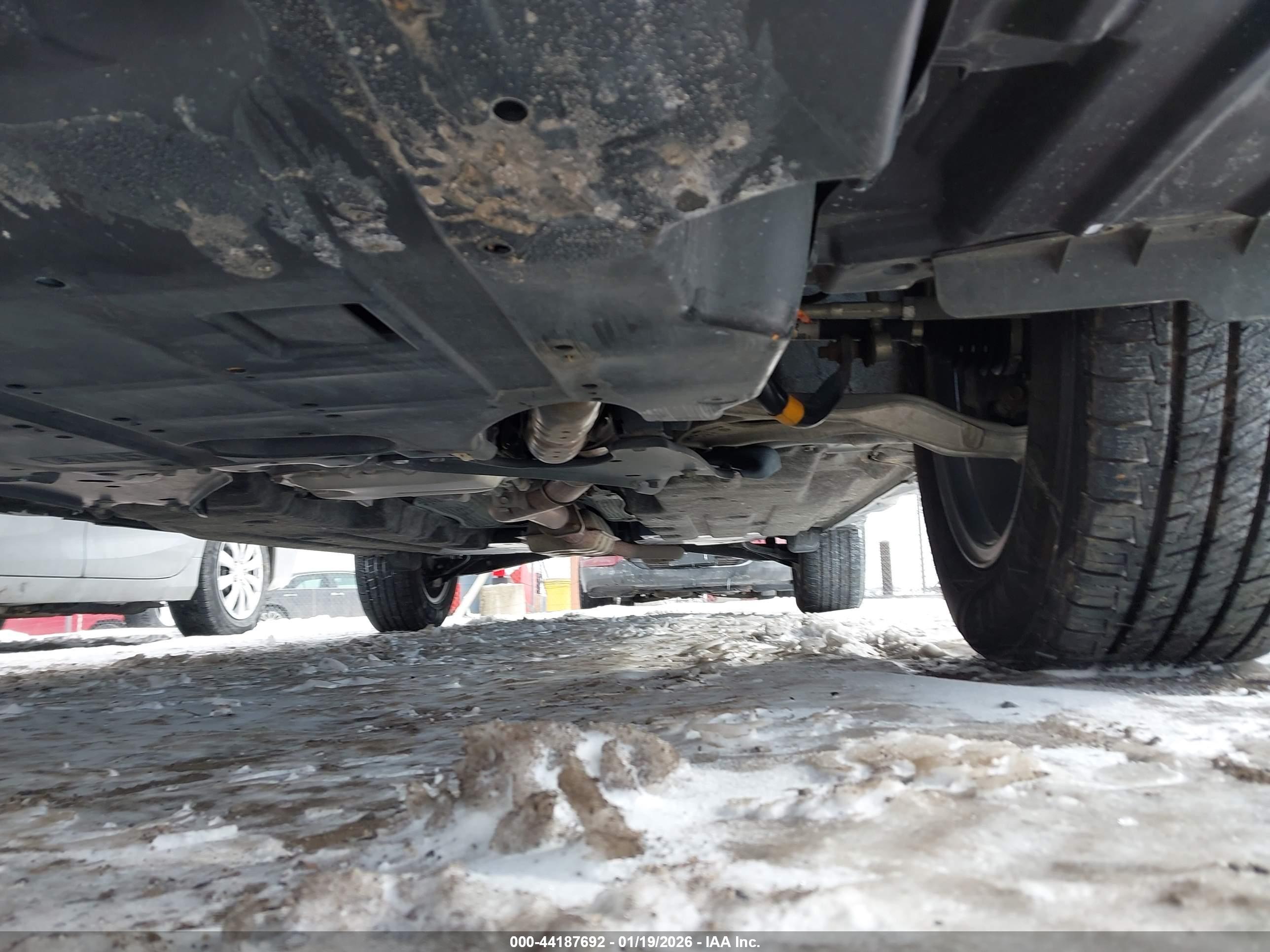 SUBARU OUTBACK image 2