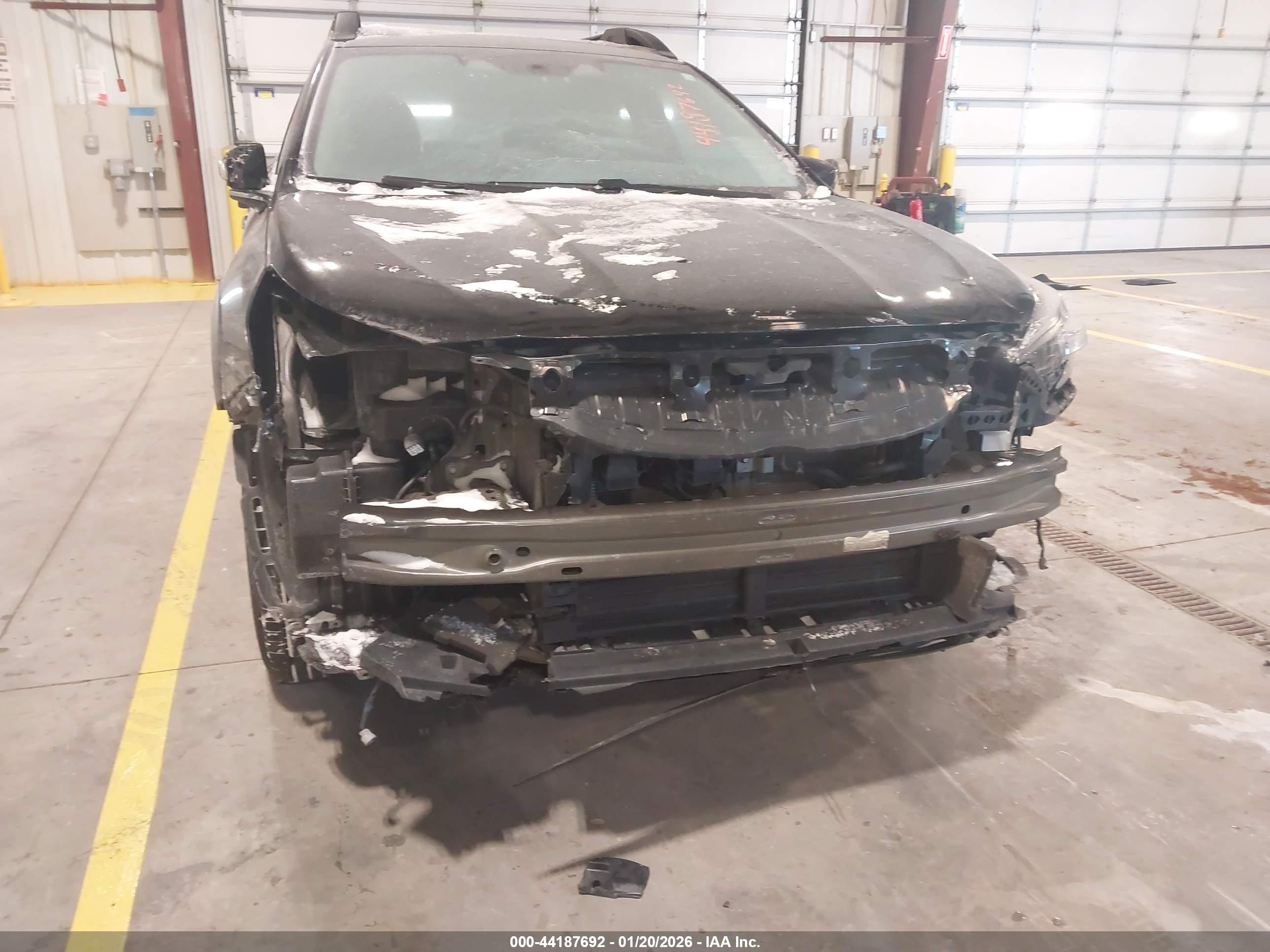 SUBARU OUTBACK image 6