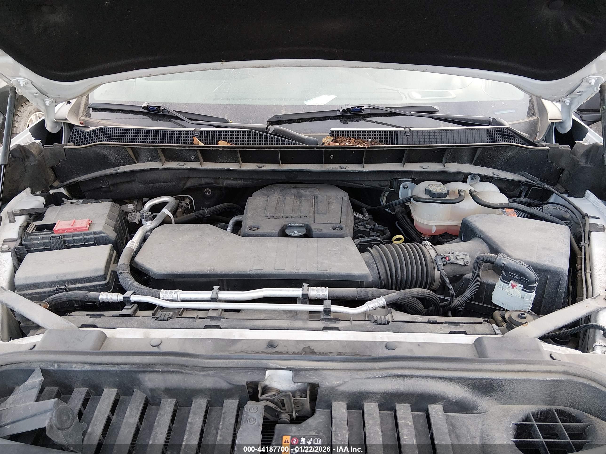 CHEVROLET SILVERADO image 10