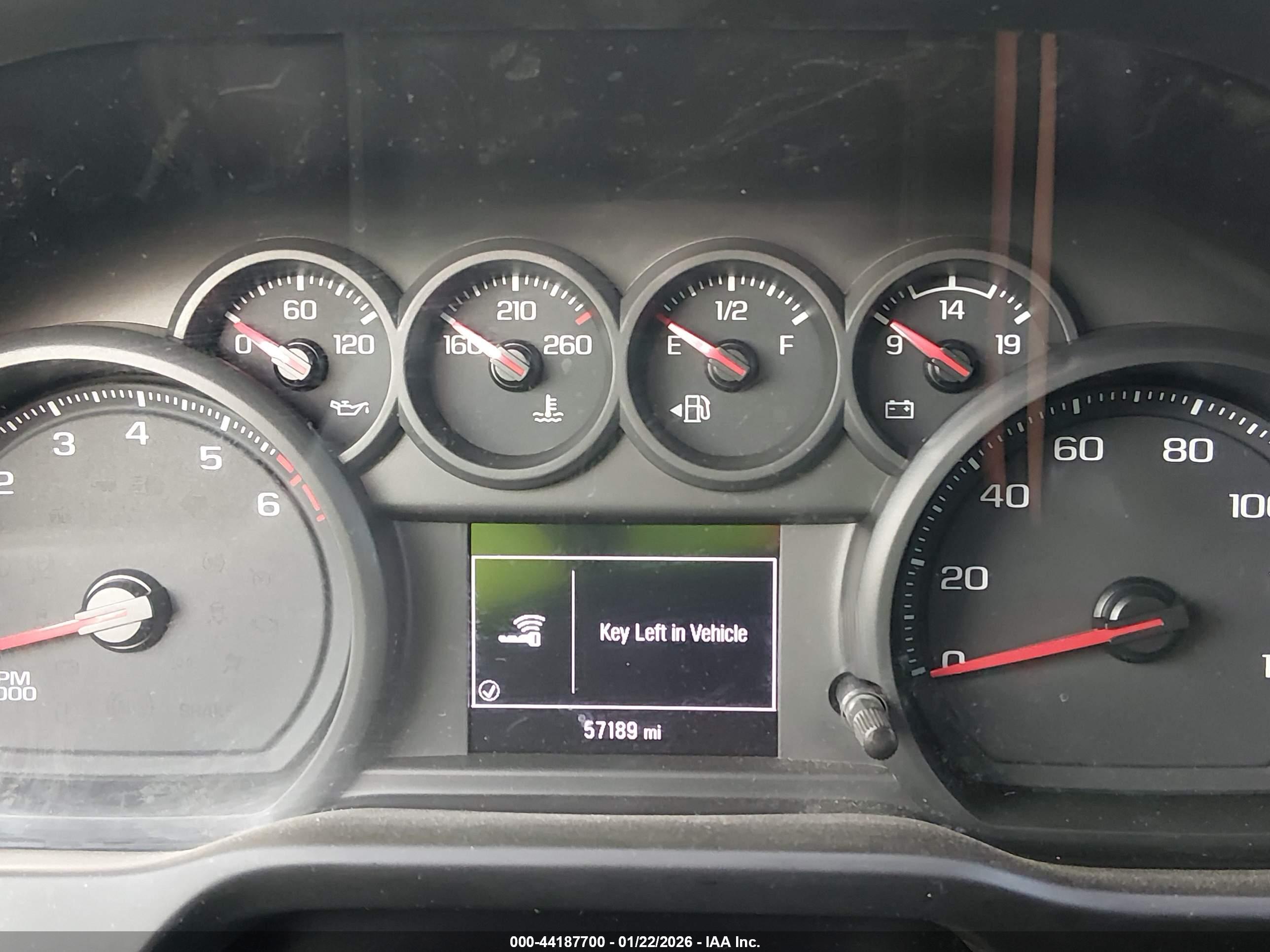 CHEVROLET SILVERADO image 7