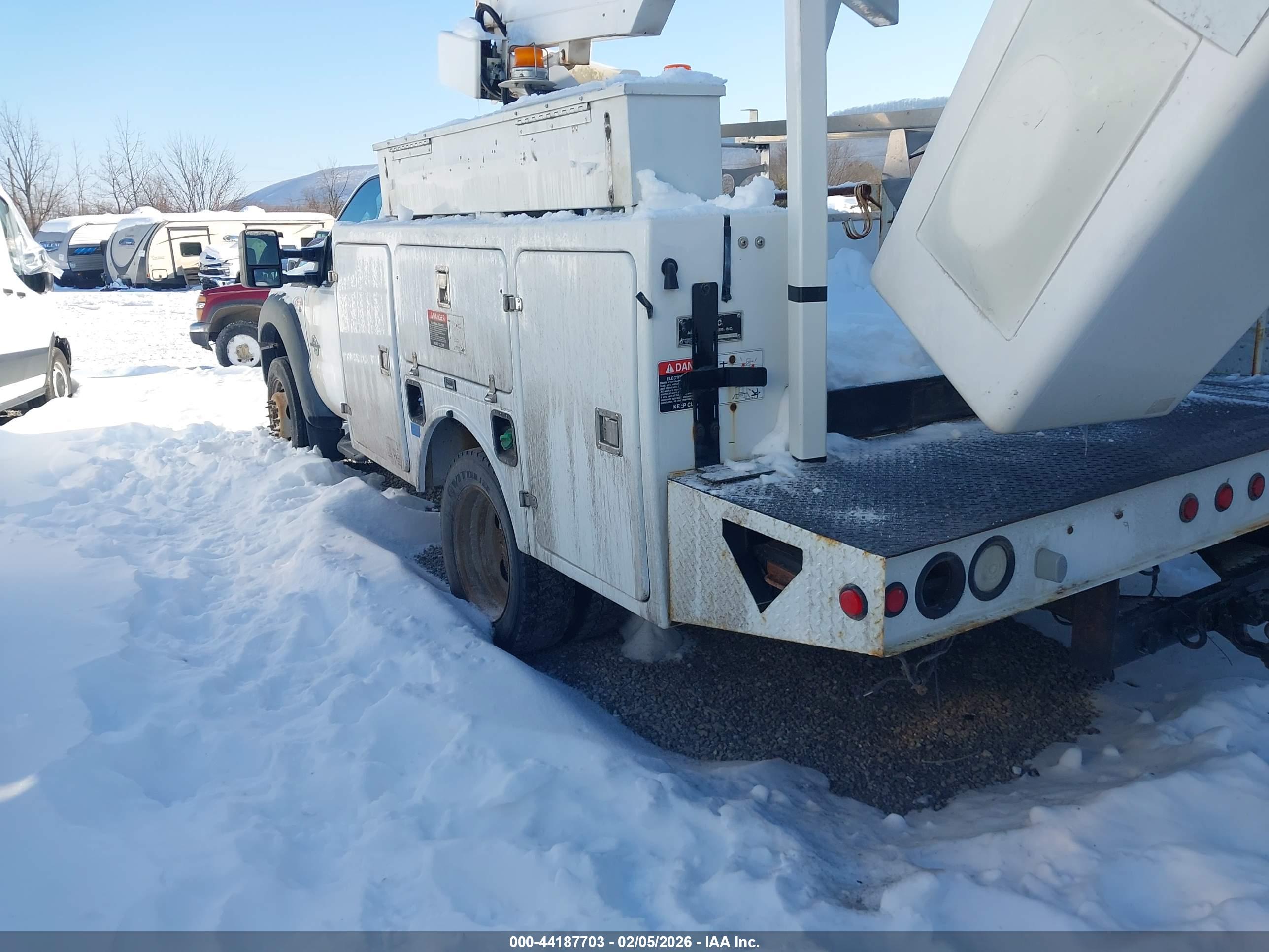 FORD F-450 image 3