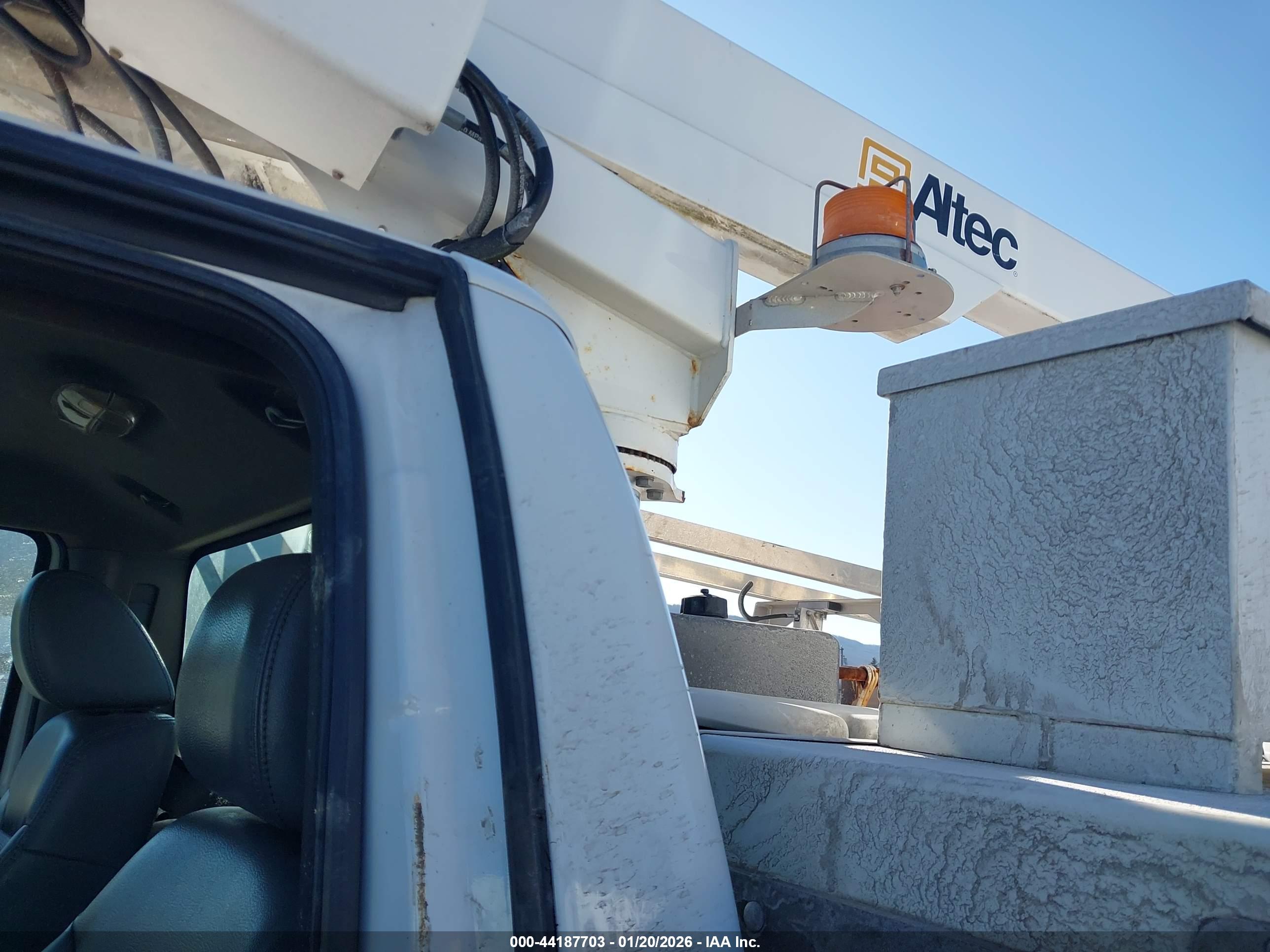 FORD F-450 image 7