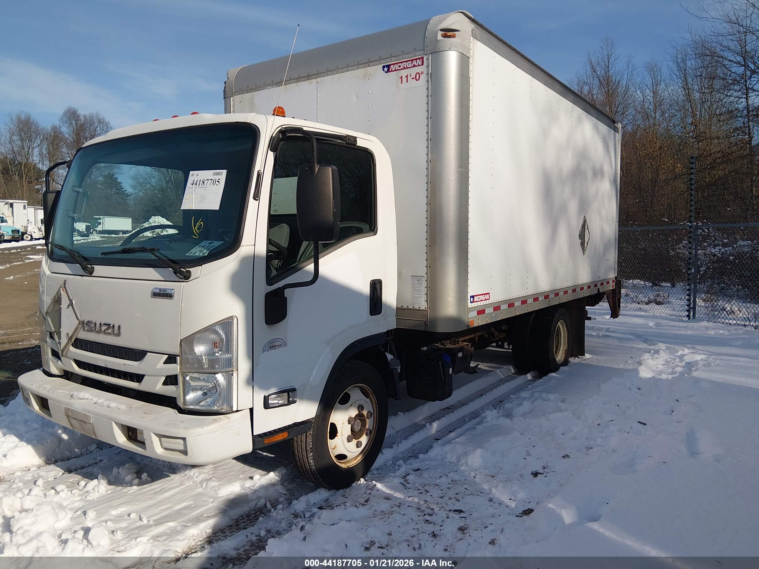 ISUZU NRR image 2