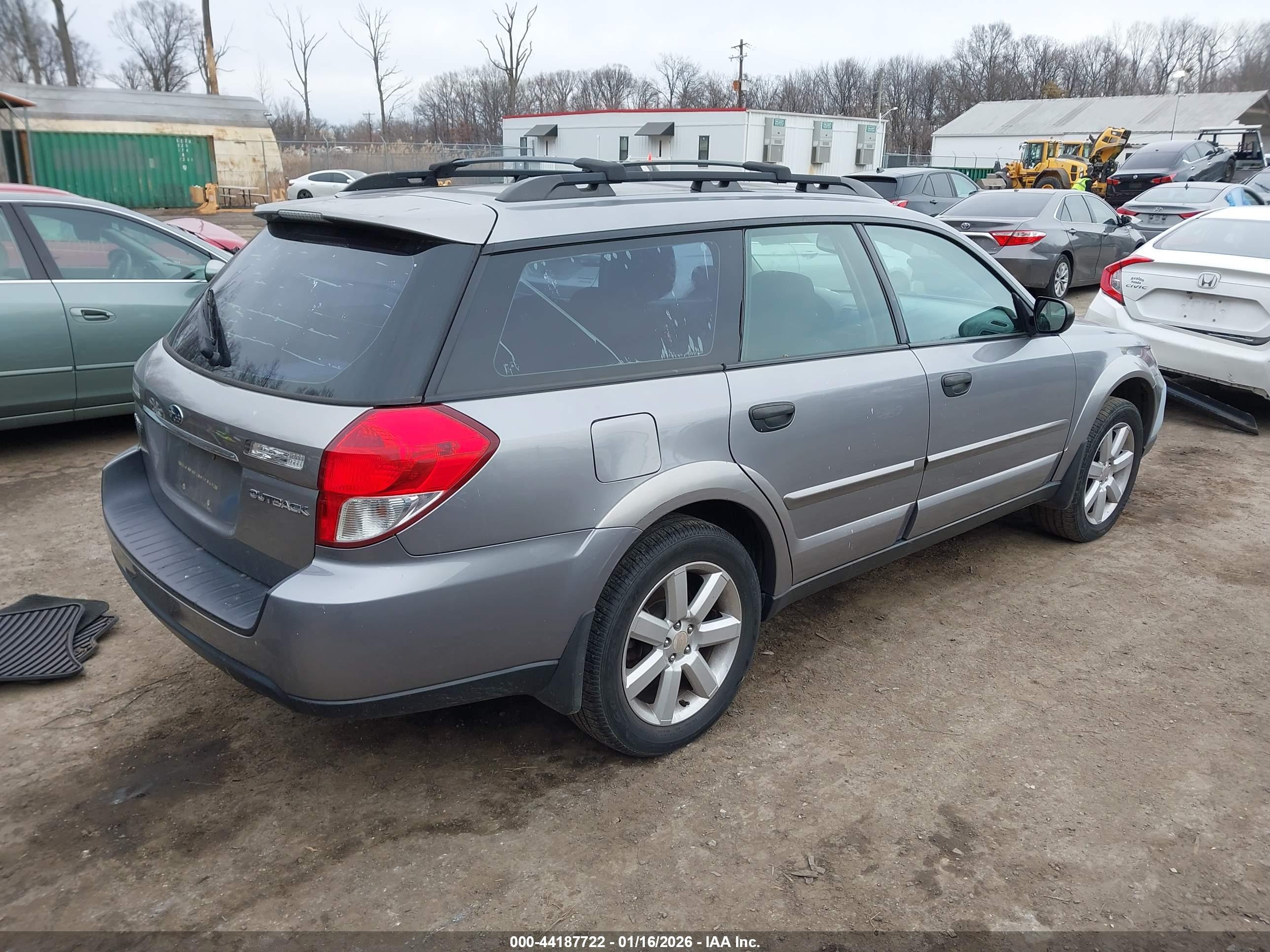 SUBARU OUTBACK image 4