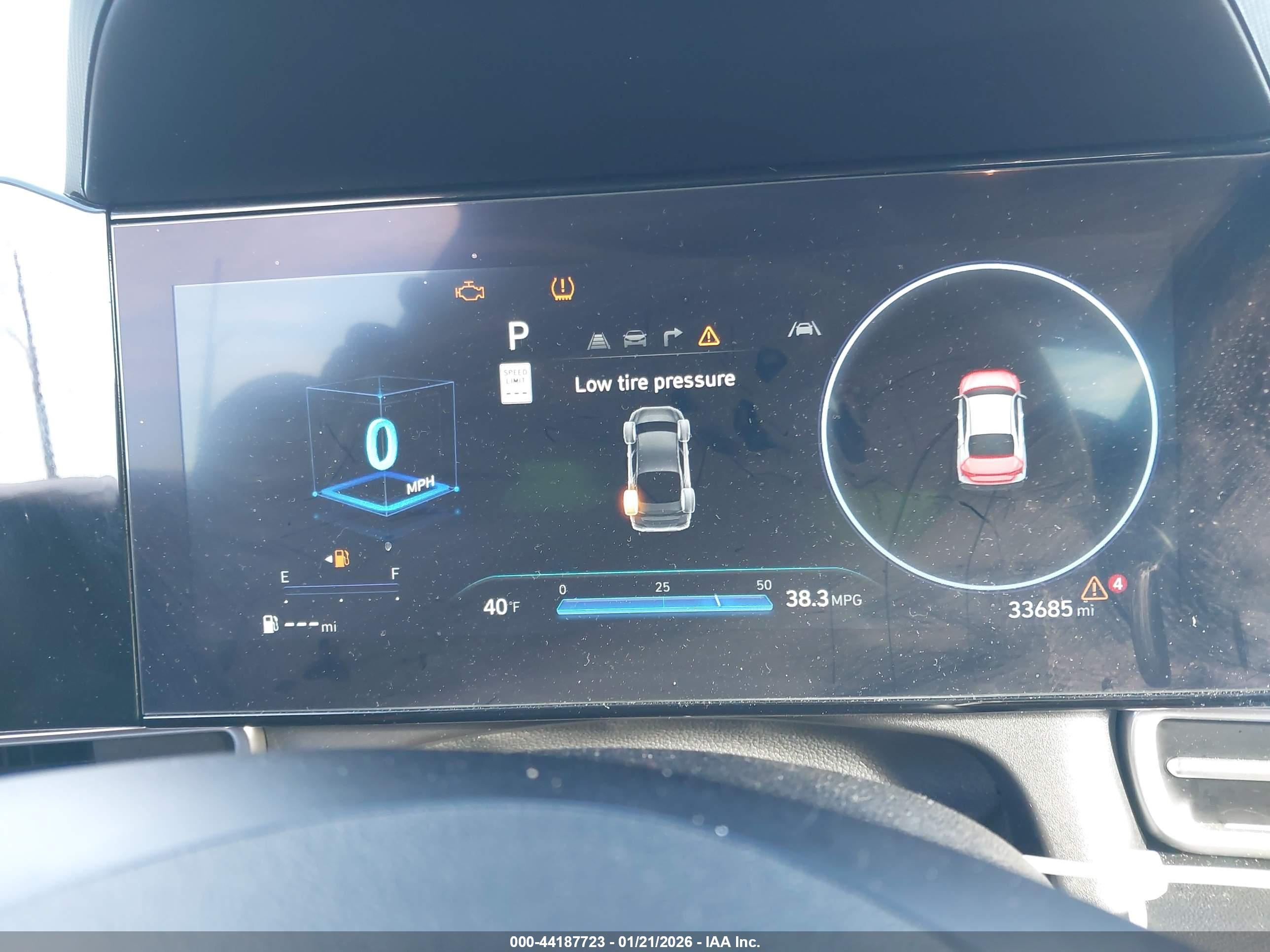 HYUNDAI ELANTRA image 7