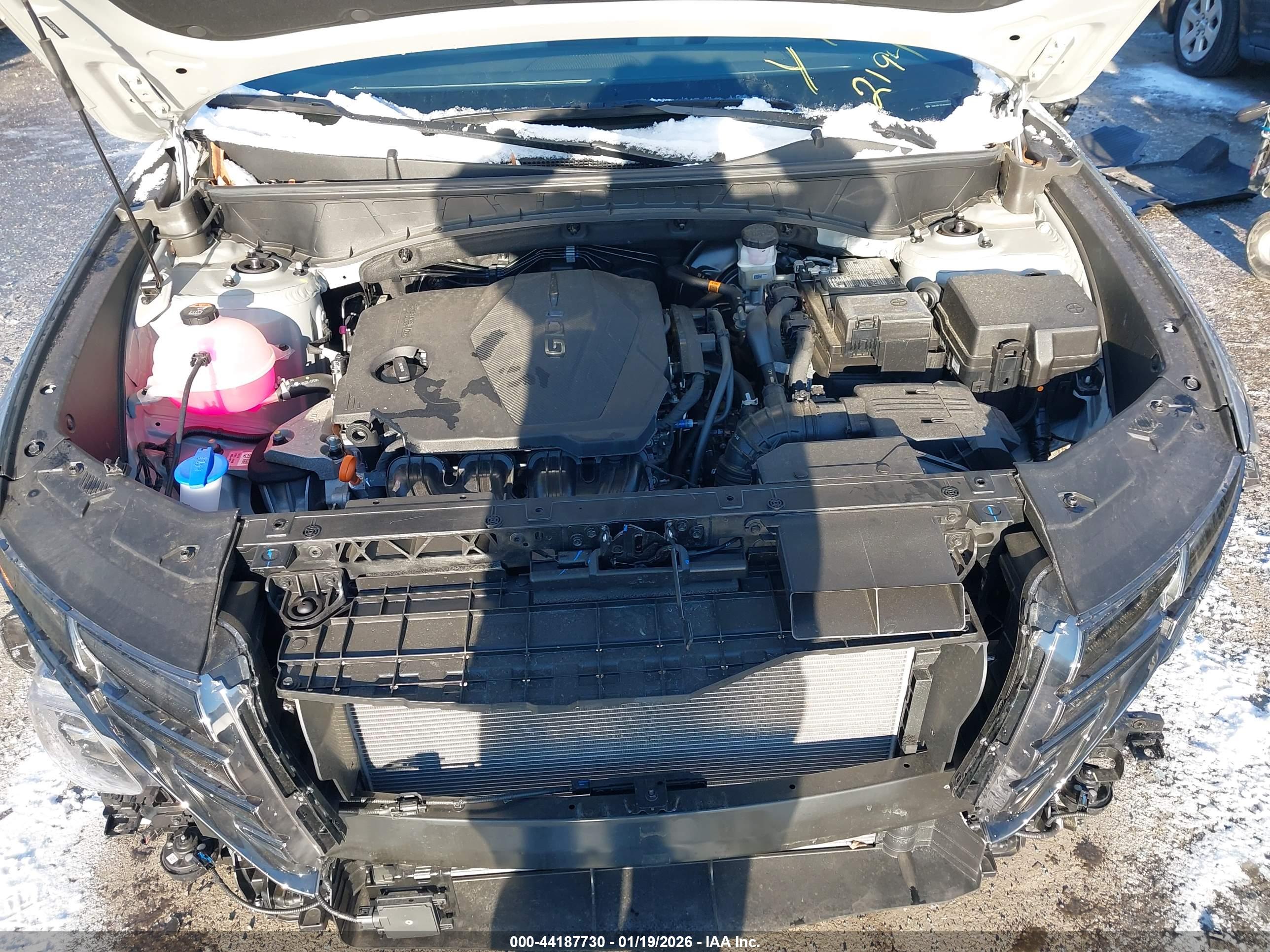 HYUNDAI TUCSON image 10