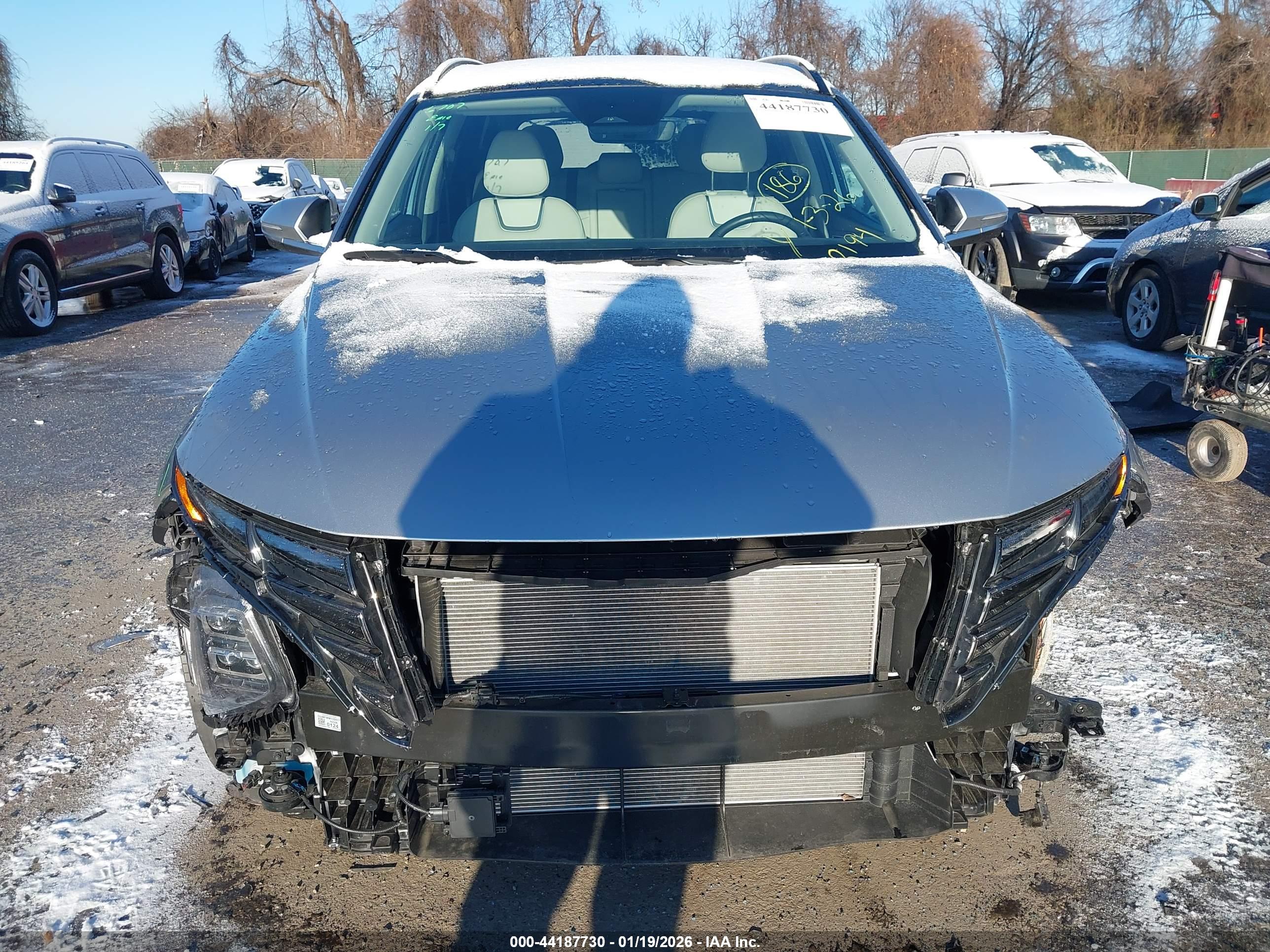 HYUNDAI TUCSON image 6