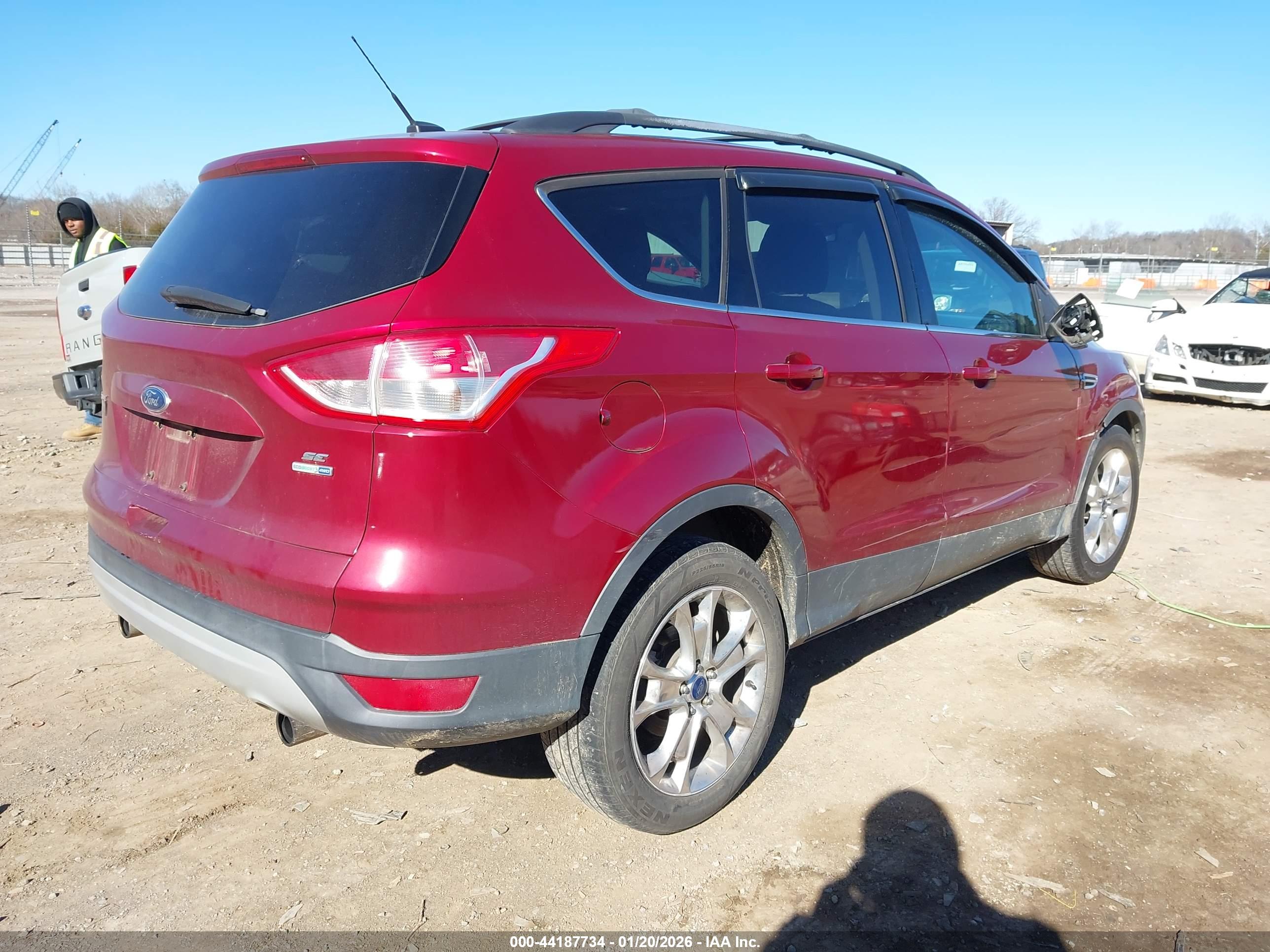 FORD ESCAPE image 4