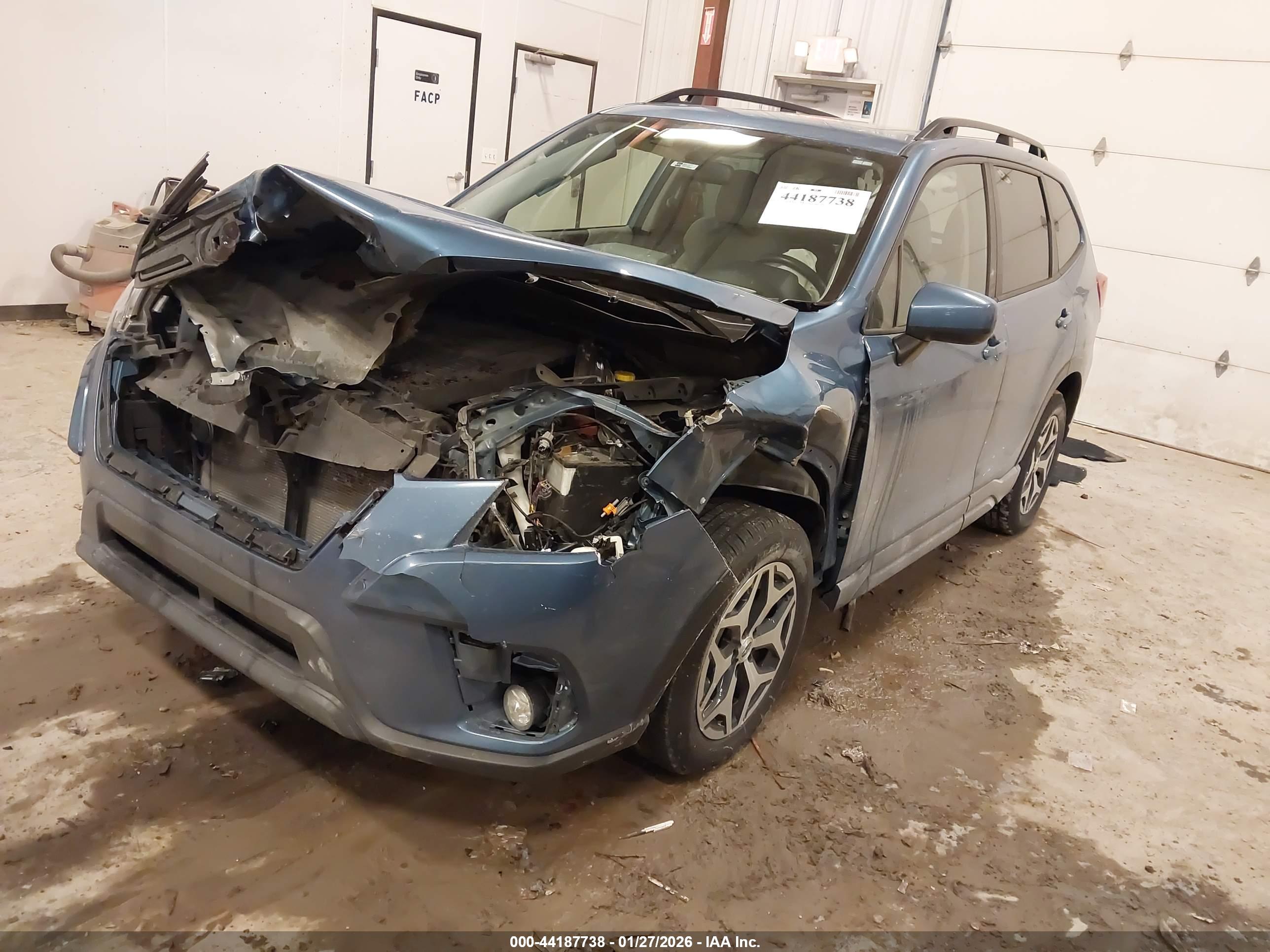 SUBARU FORESTER image 2