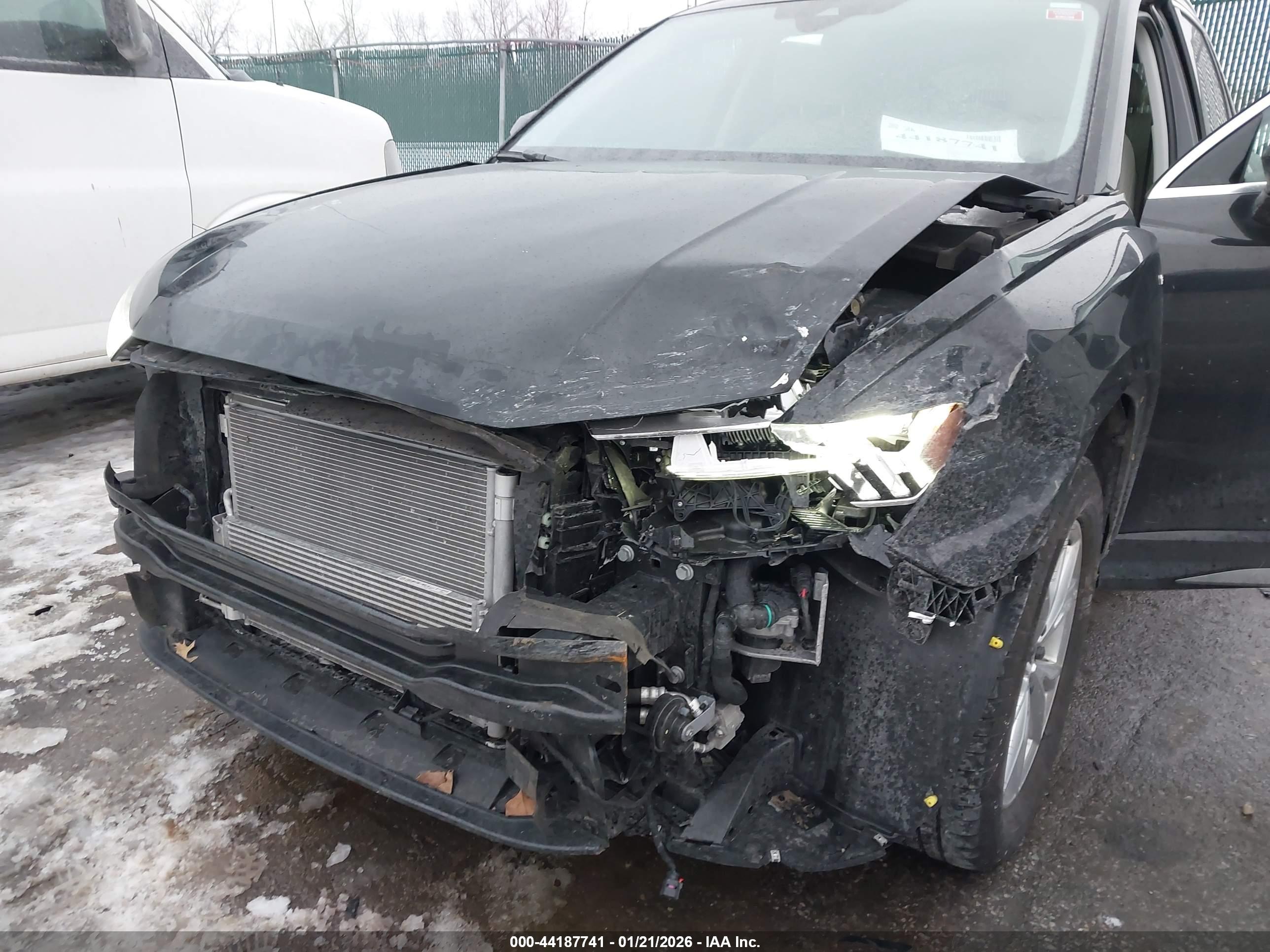AUDI Q3 image 6