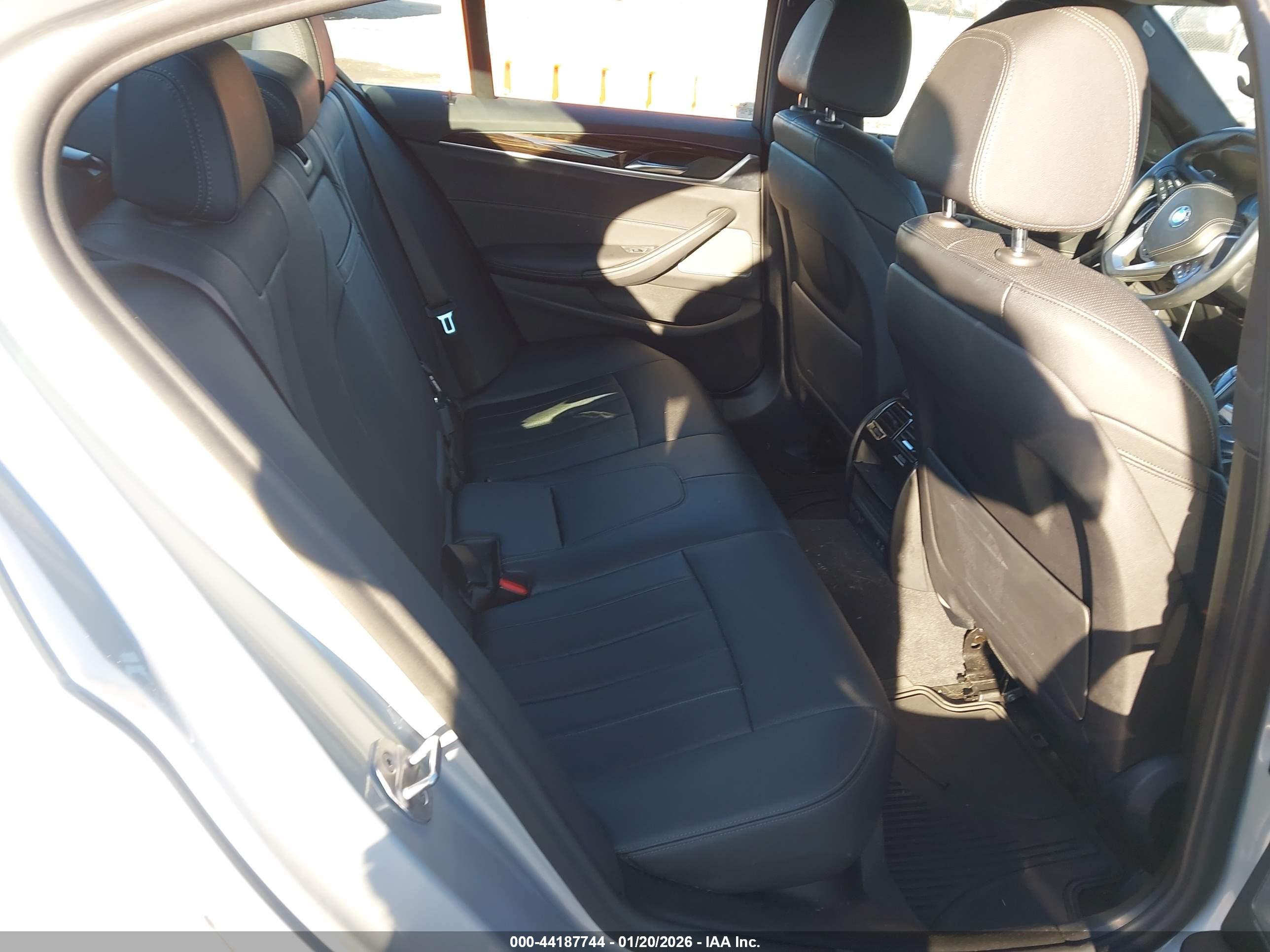 BMW 530I image 8