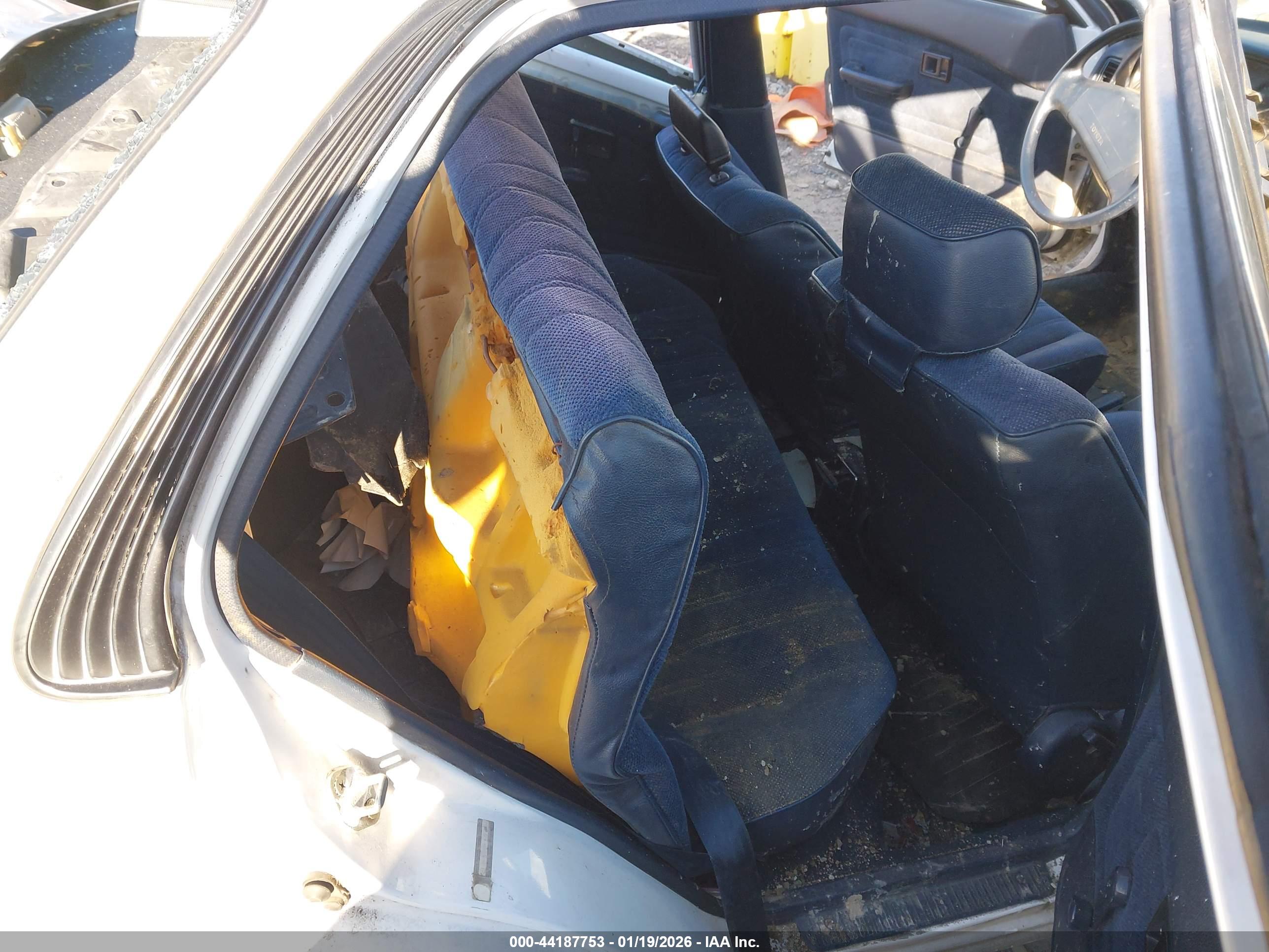 TOYOTA COROLLA image 8