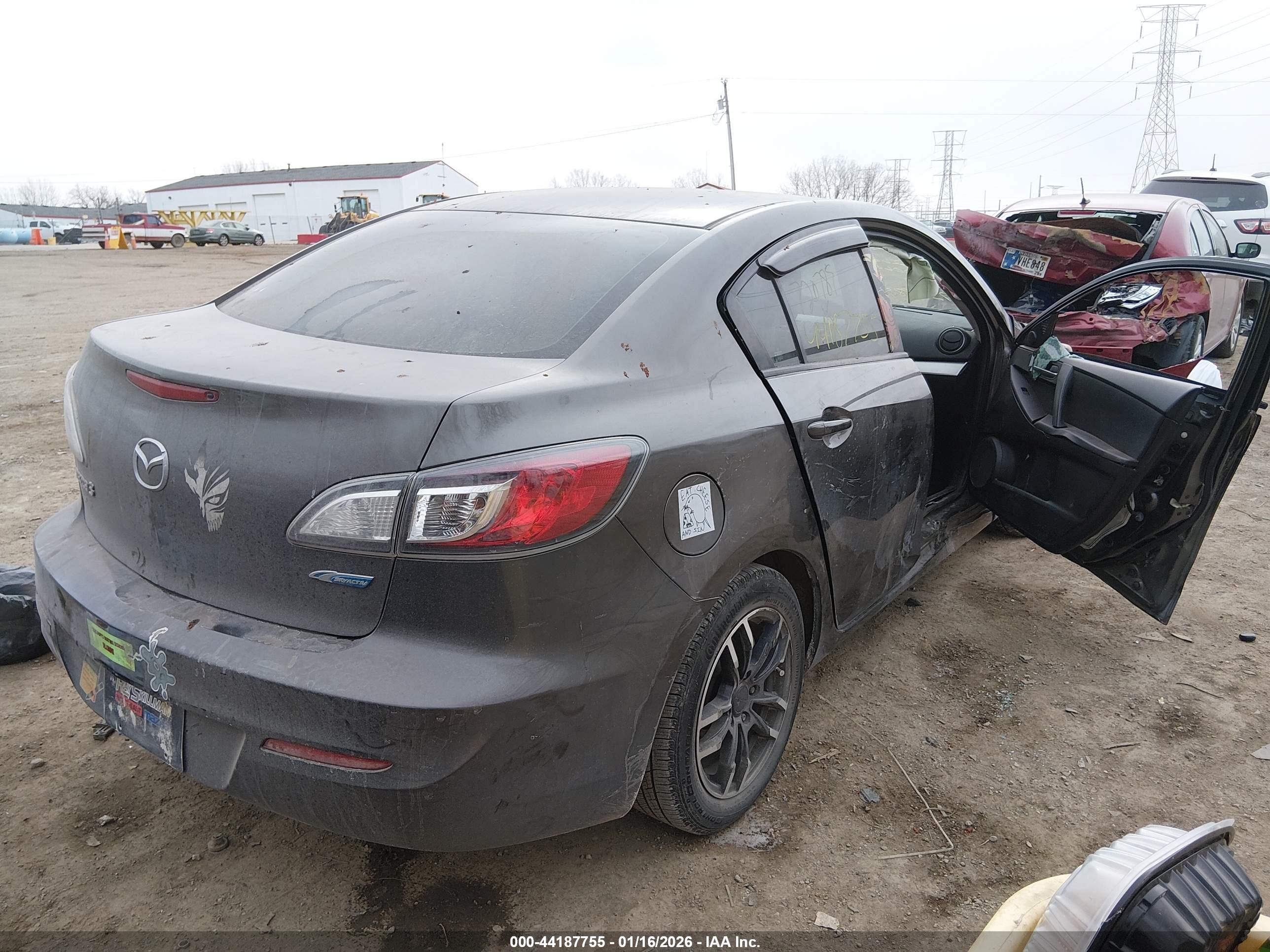 MAZDA MAZDA3 image 4