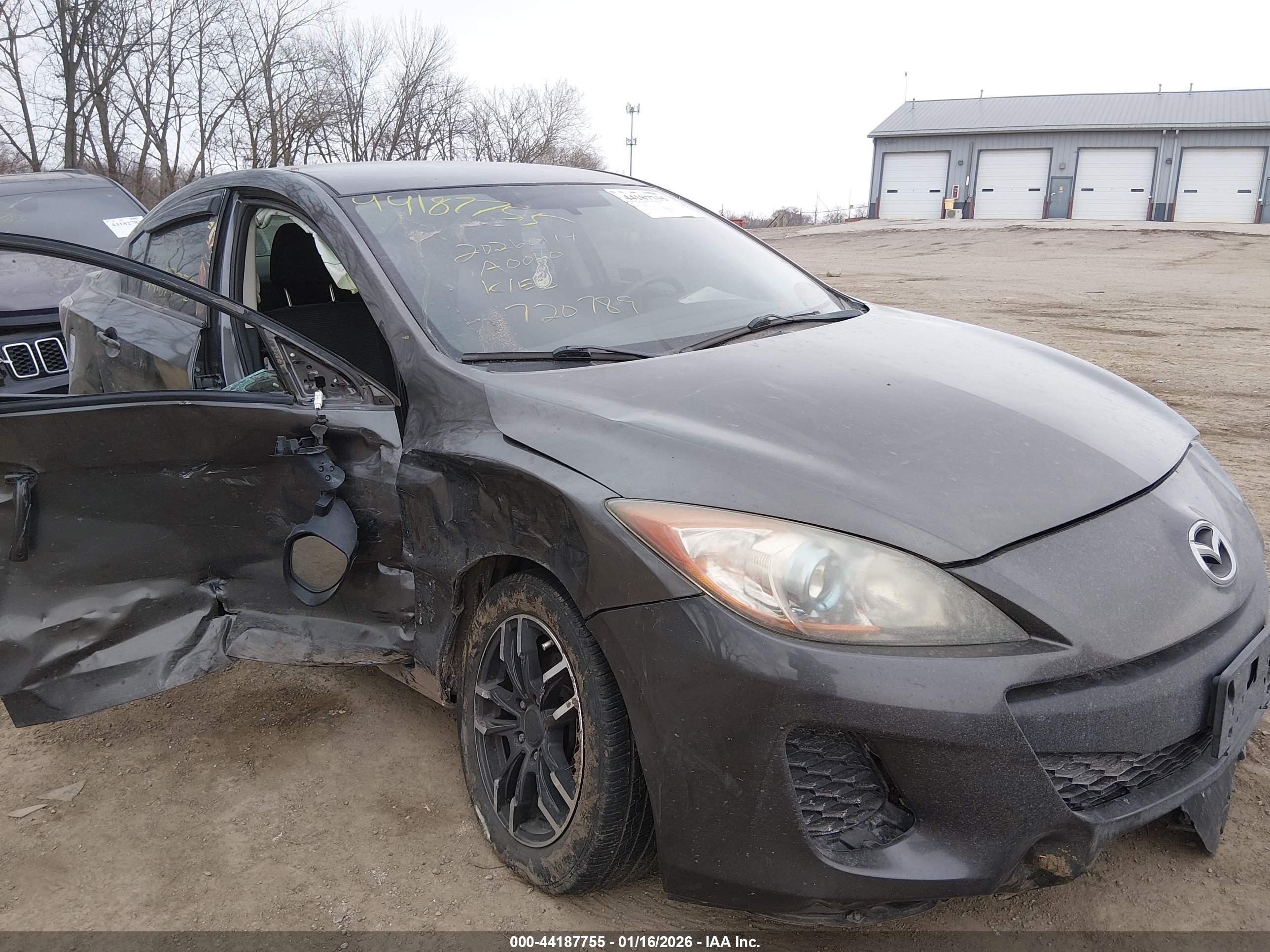 MAZDA MAZDA3 image 6
