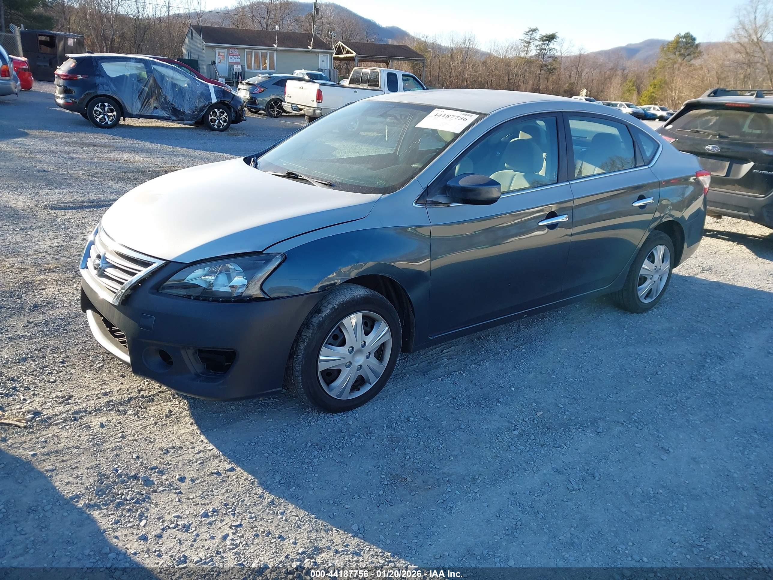 NISSAN SENTRA image 2