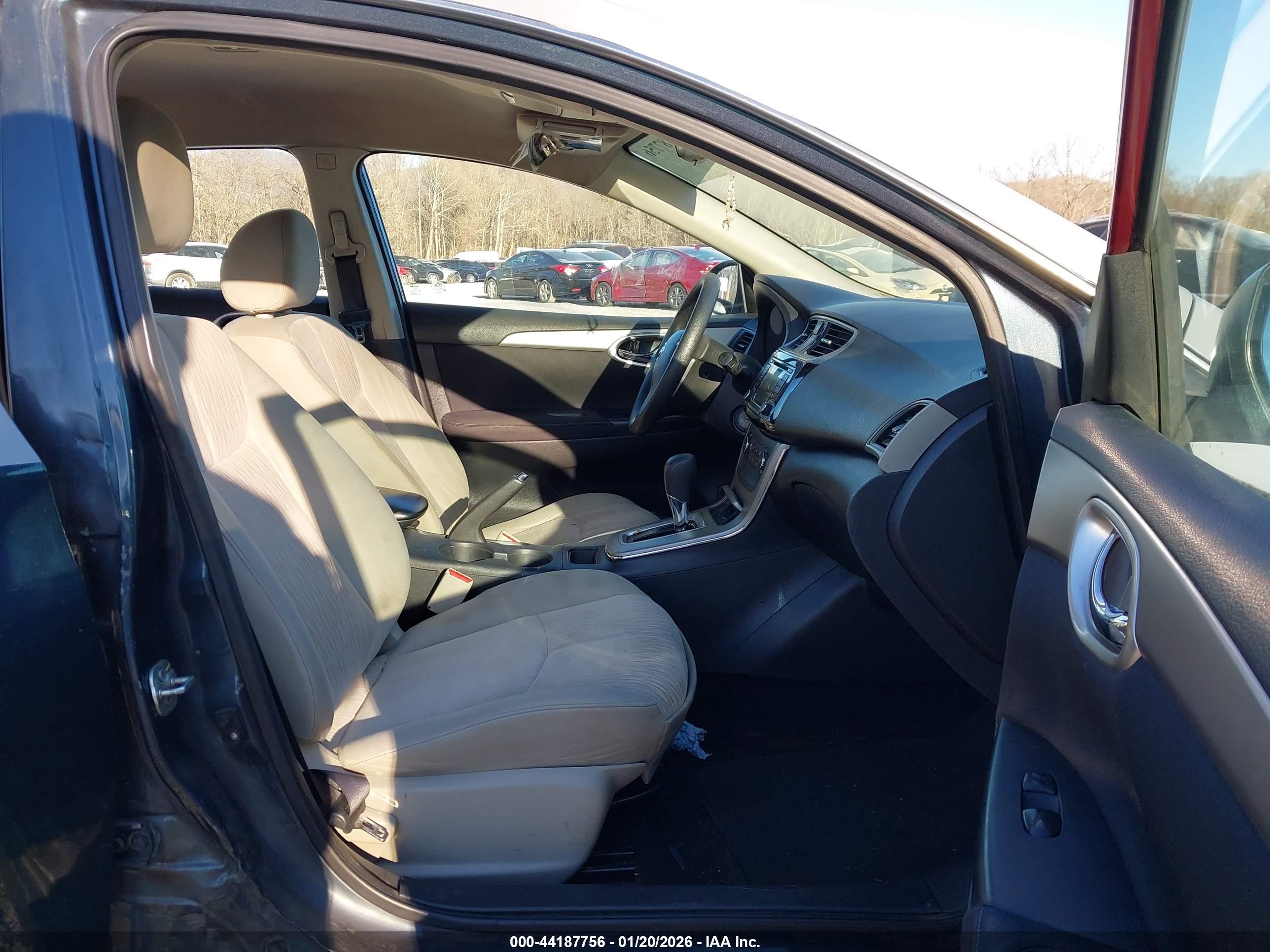 NISSAN SENTRA image 5