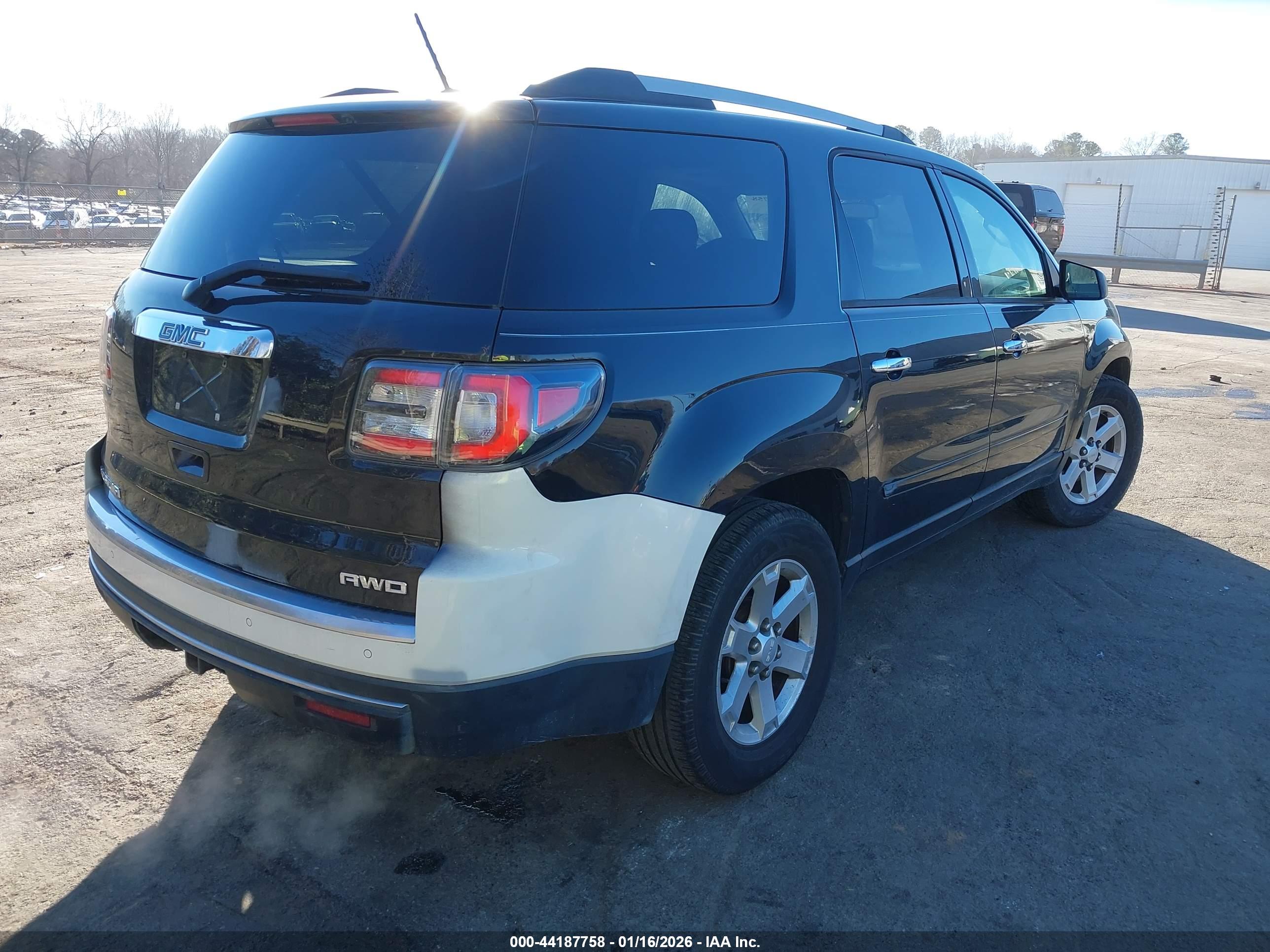 GMC ACADIA image 4