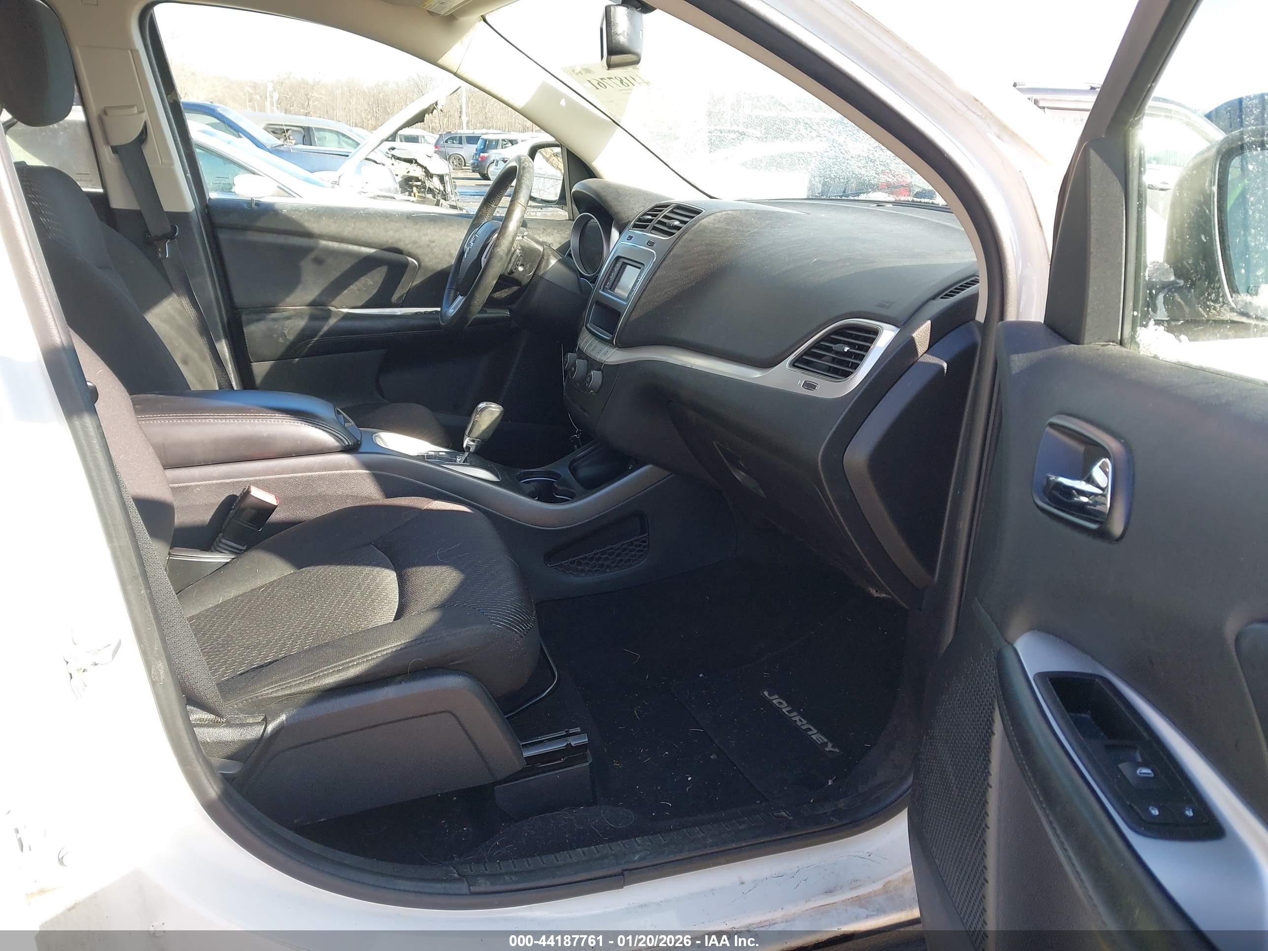 DODGE JOURNEY image 5