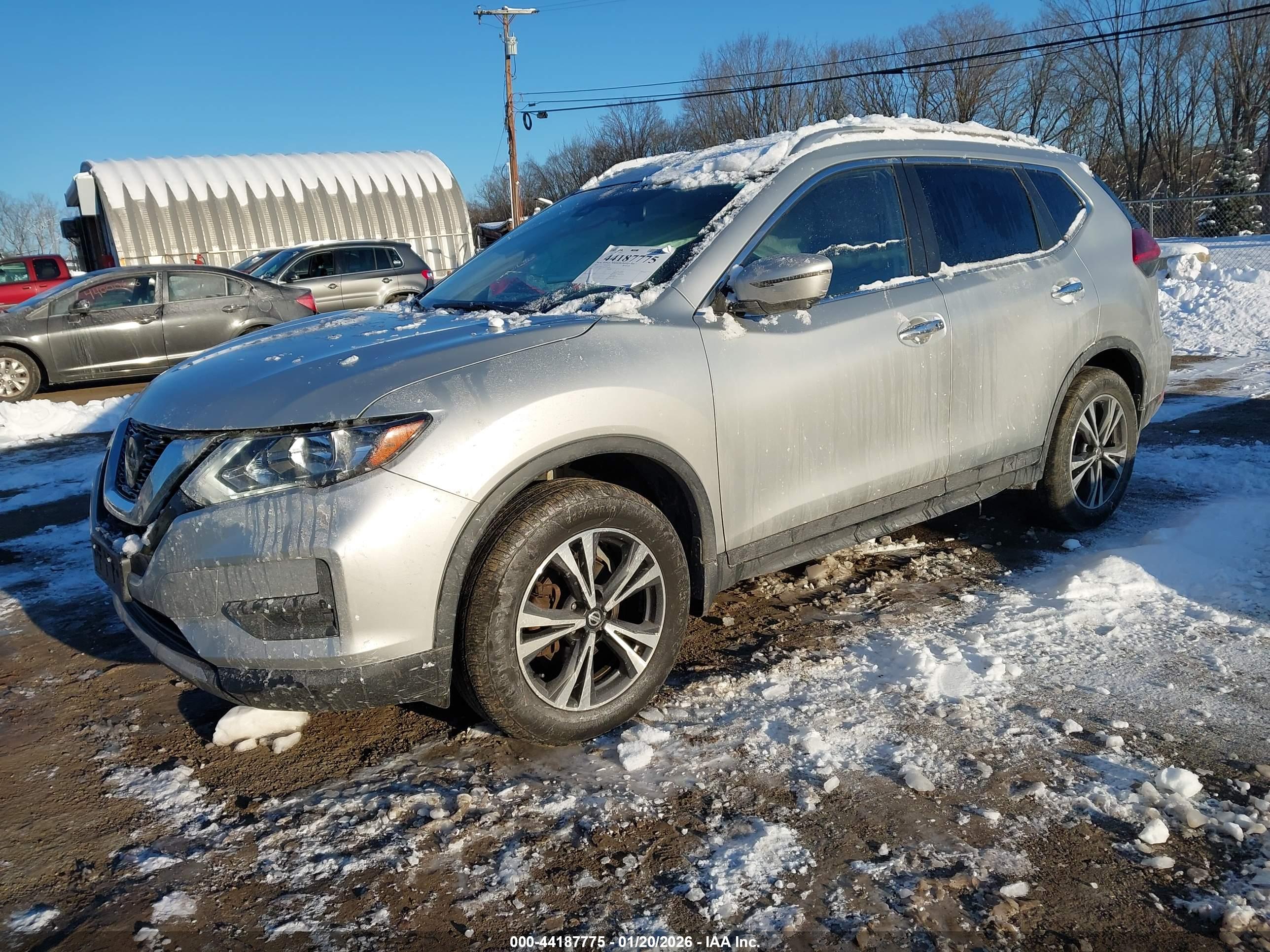 NISSAN ROGUE image 2