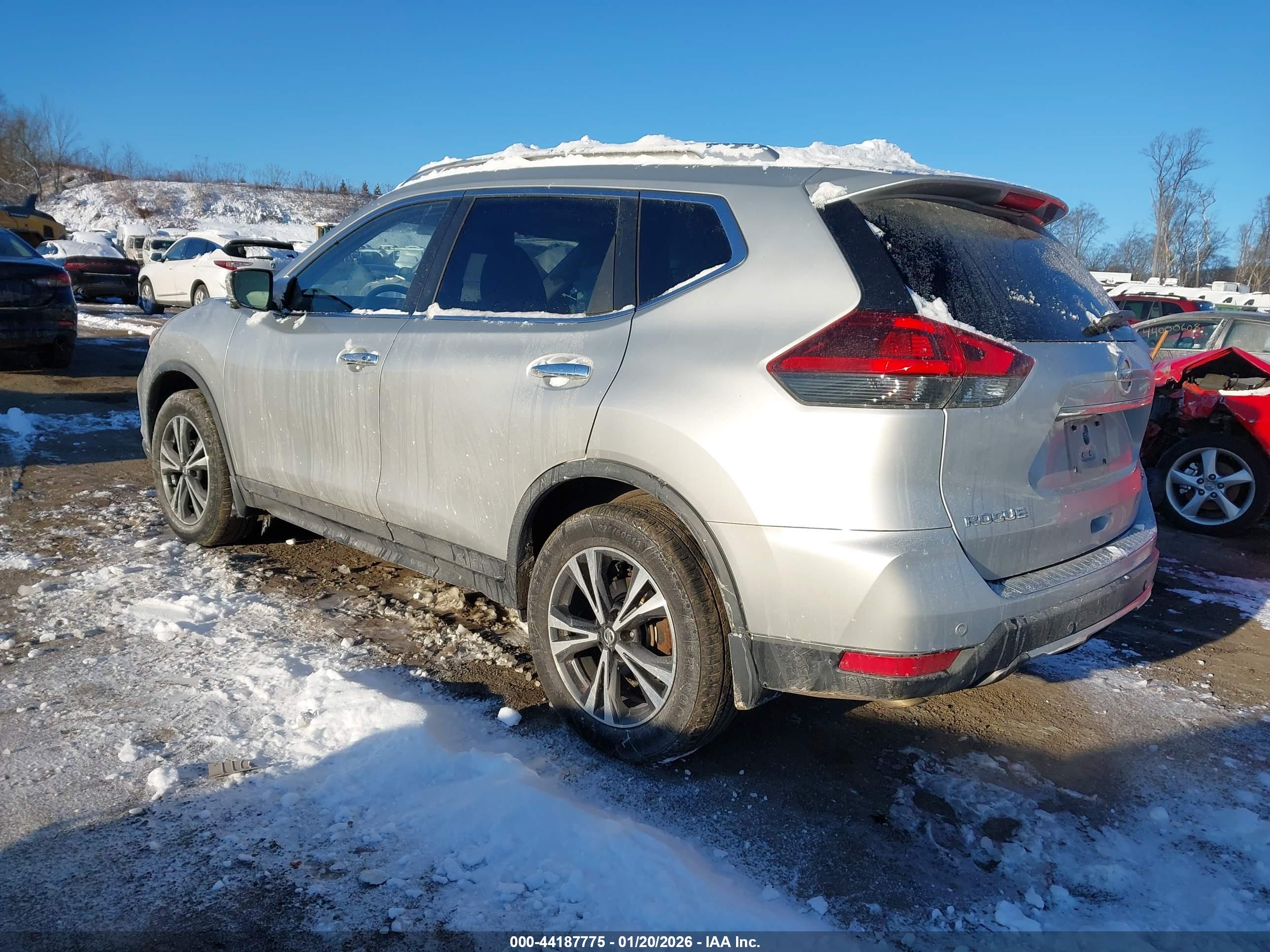 NISSAN ROGUE image 3