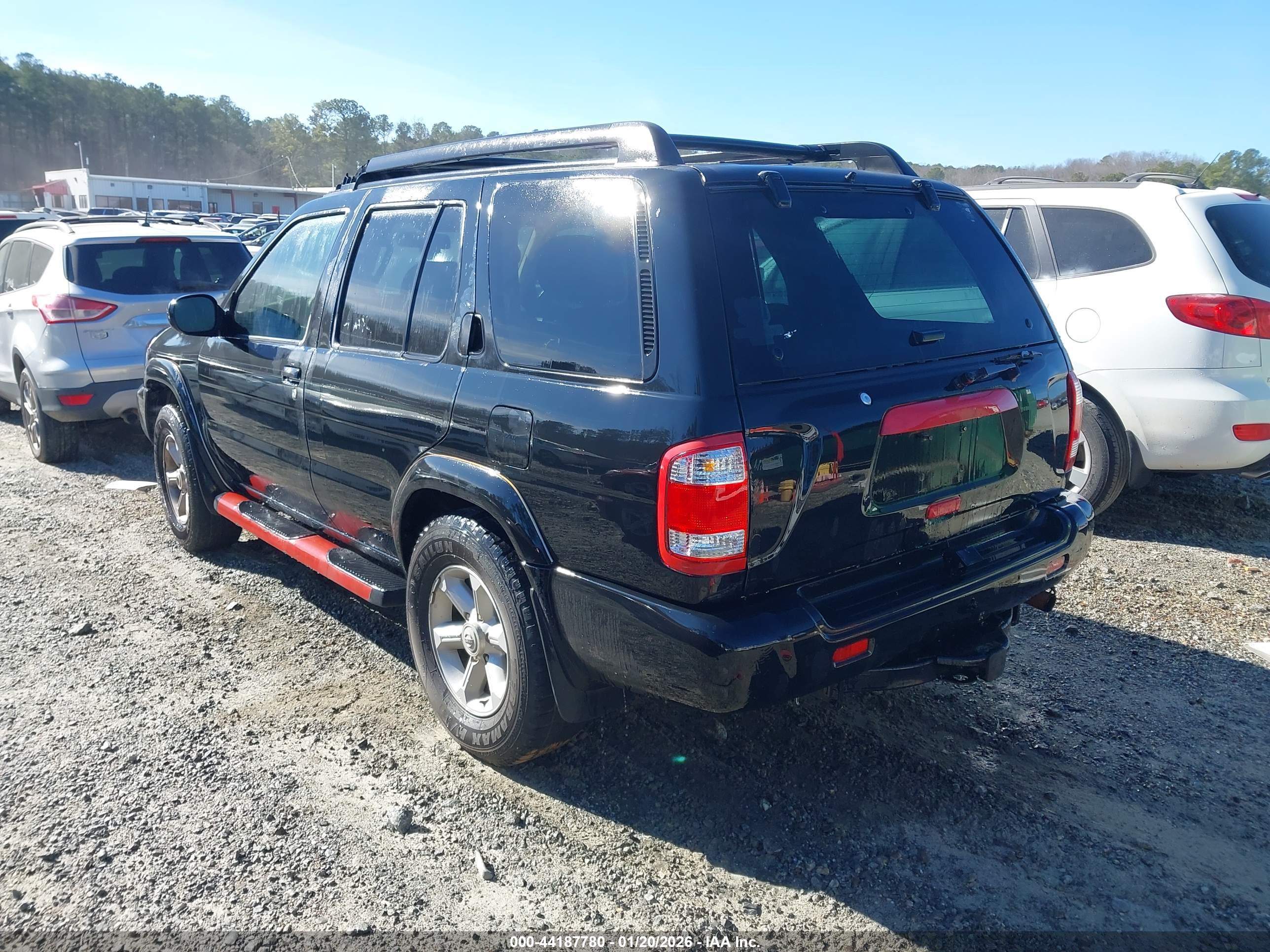NISSAN PATHFINDER image 3