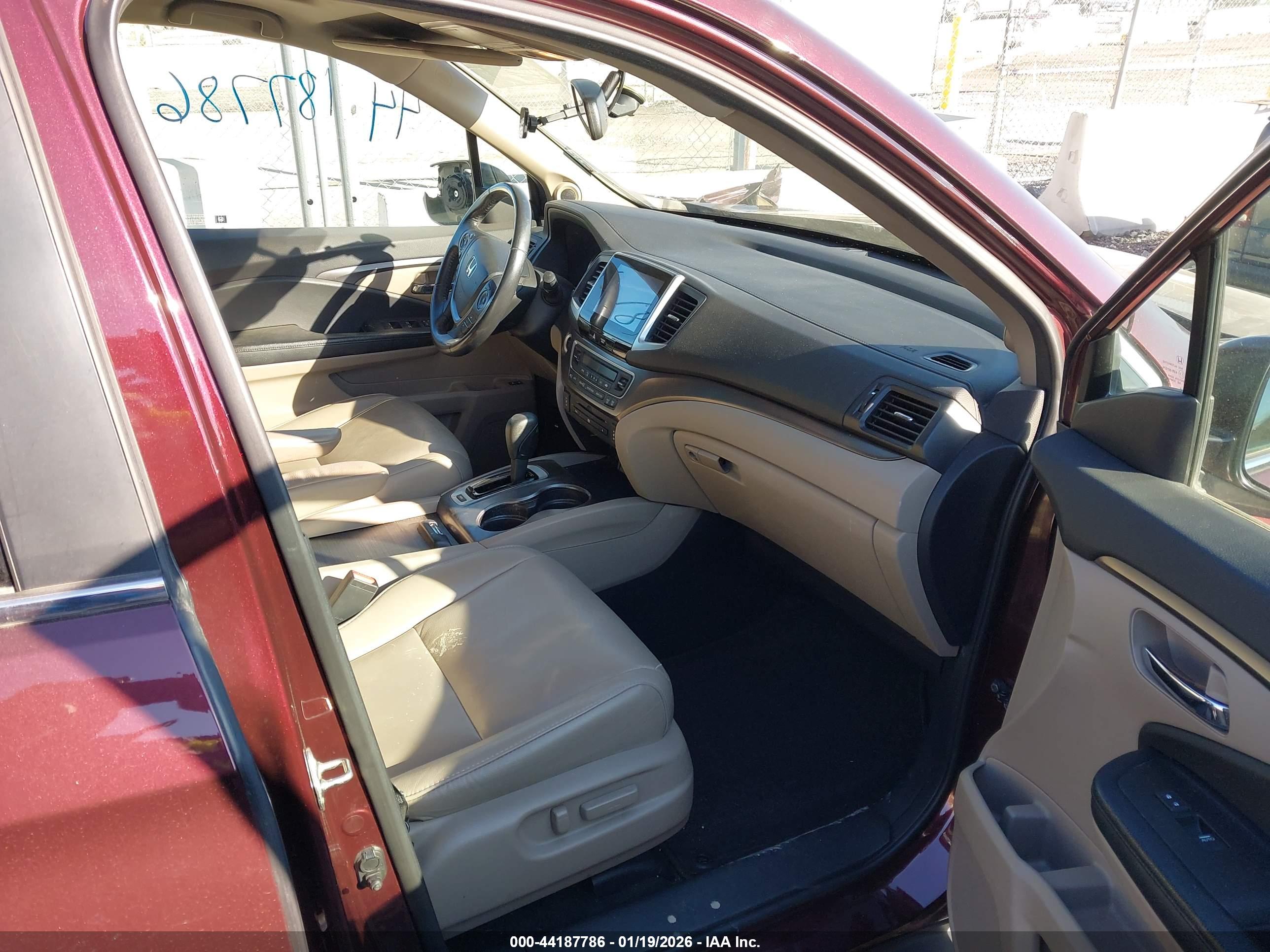 HONDA PILOT image 5