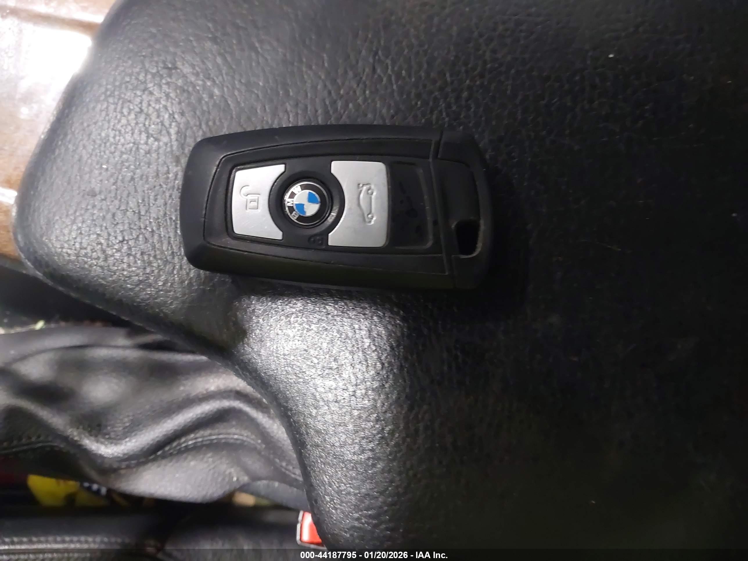 BMW 328I image 11