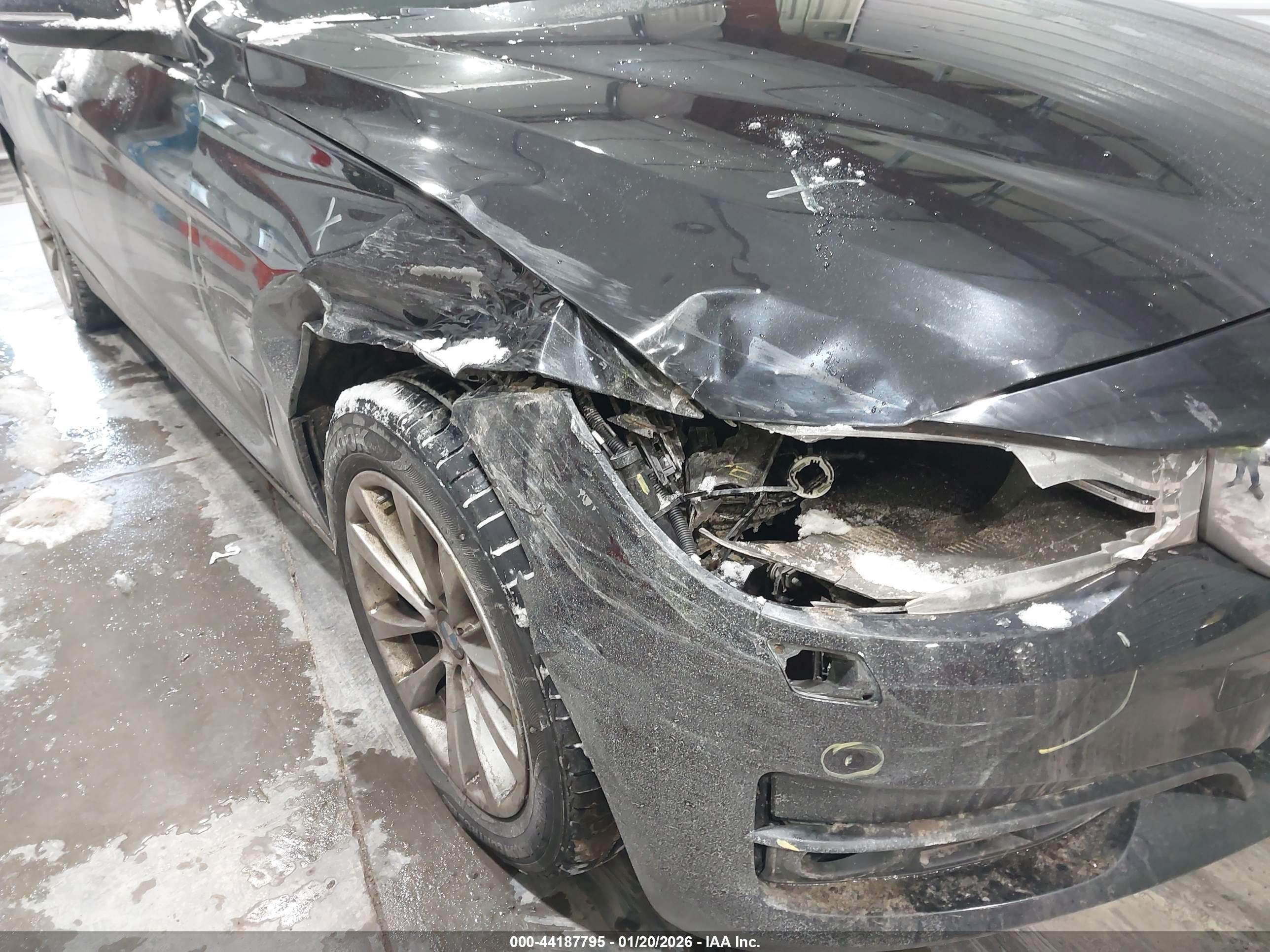 BMW 328I image 6