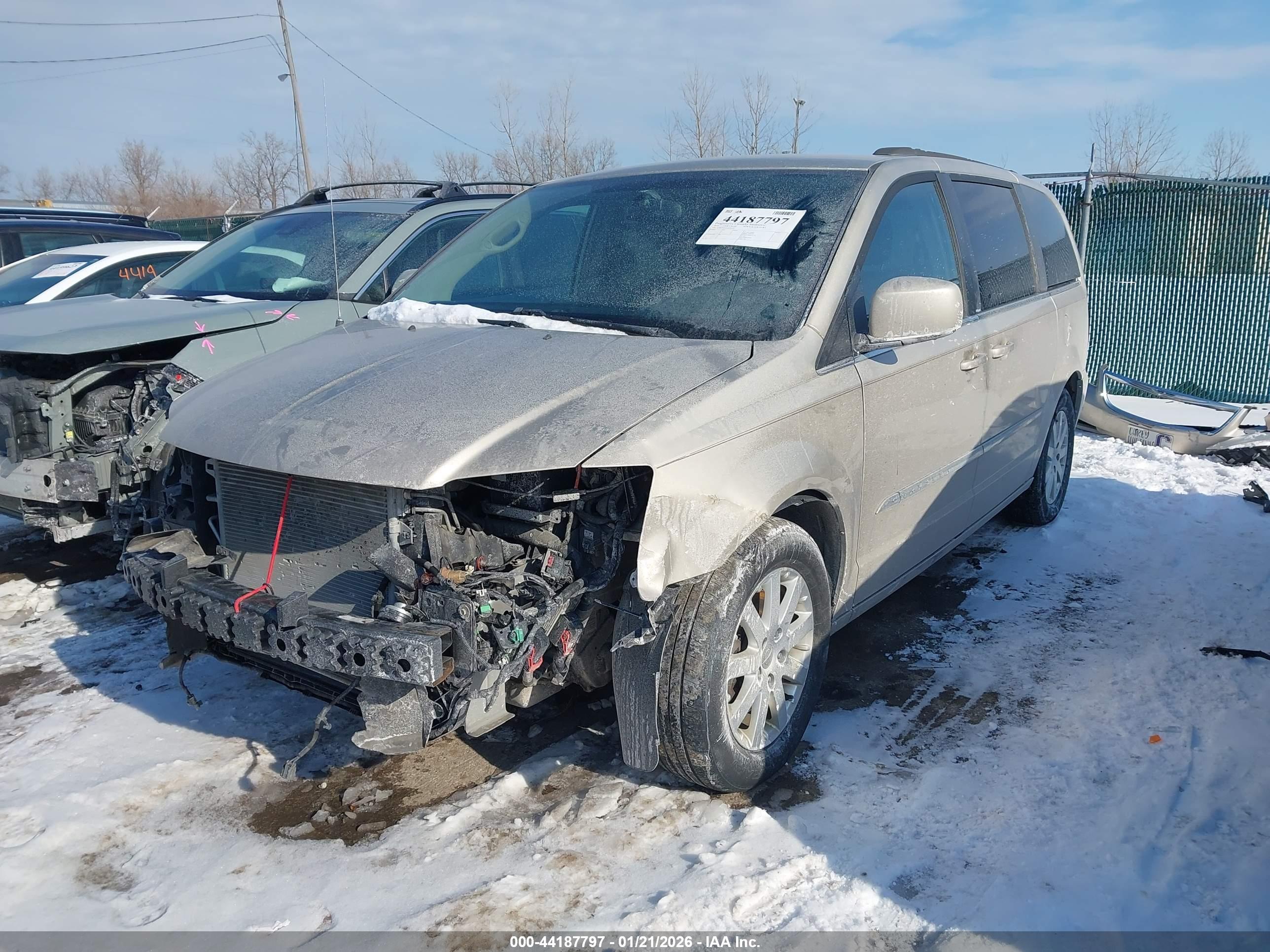 CHRYSLER TOWN image 2