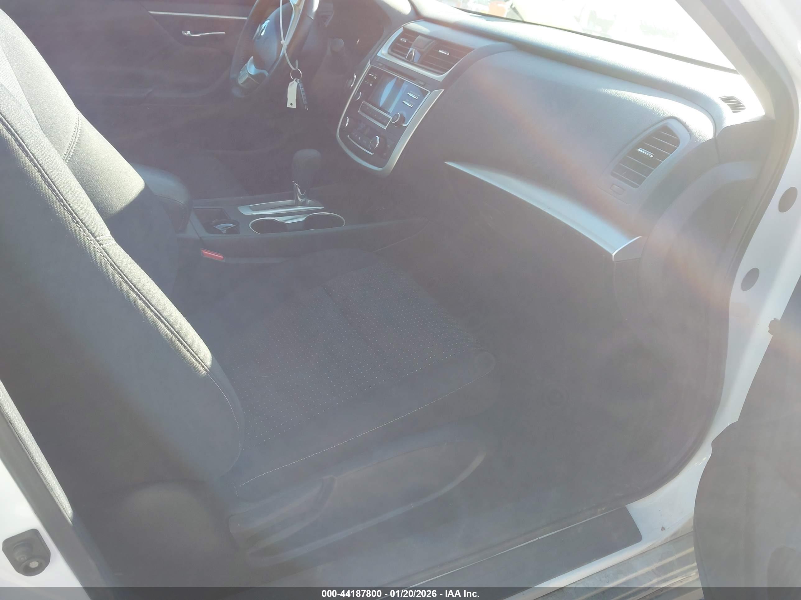 NISSAN ALTIMA image 5