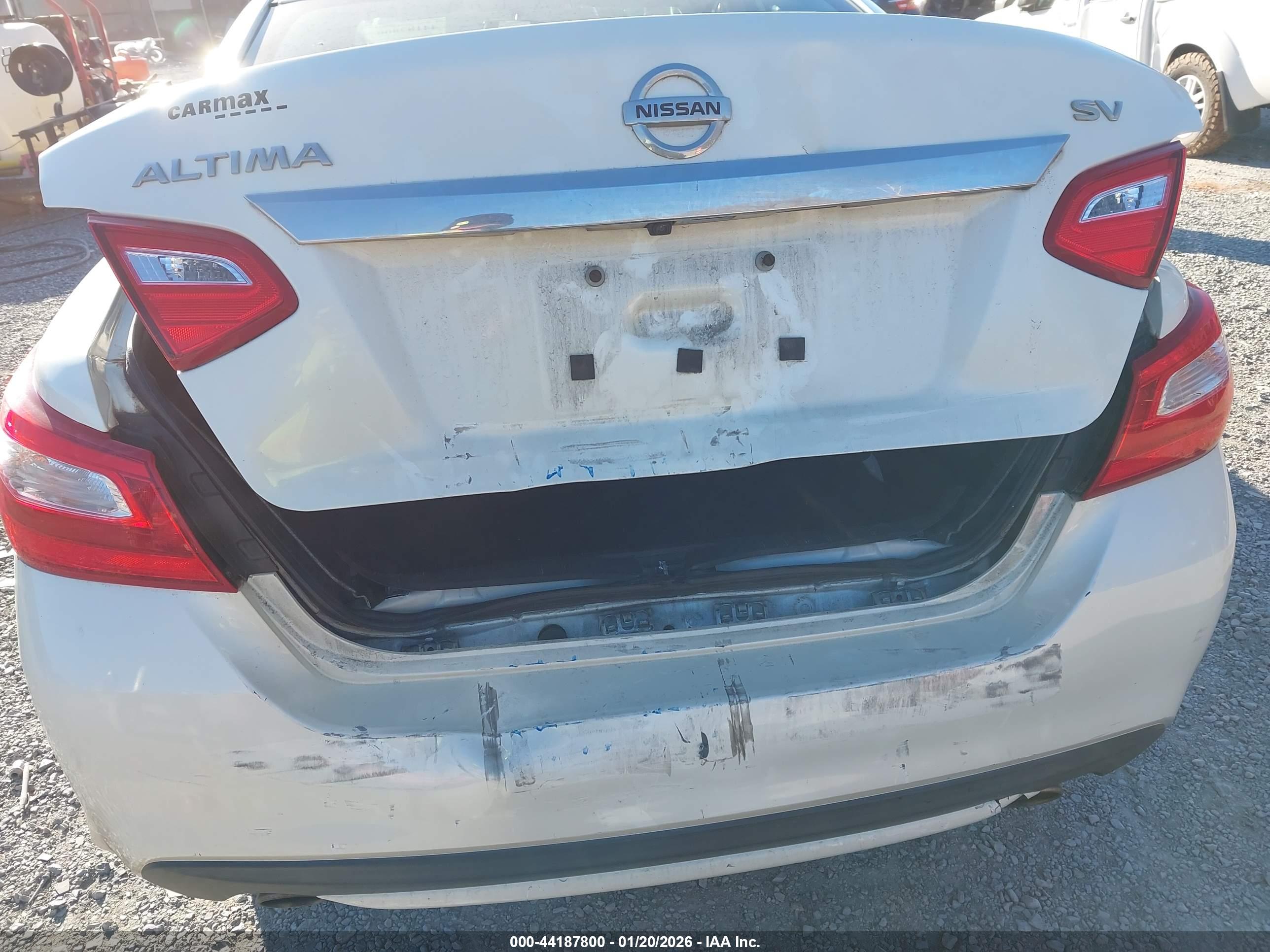 NISSAN ALTIMA image 6
