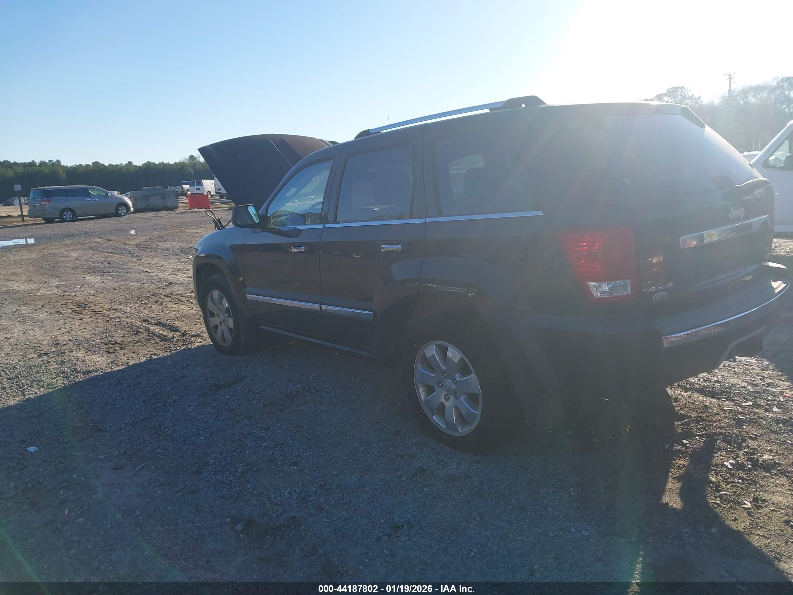 JEEP GRAND image 3