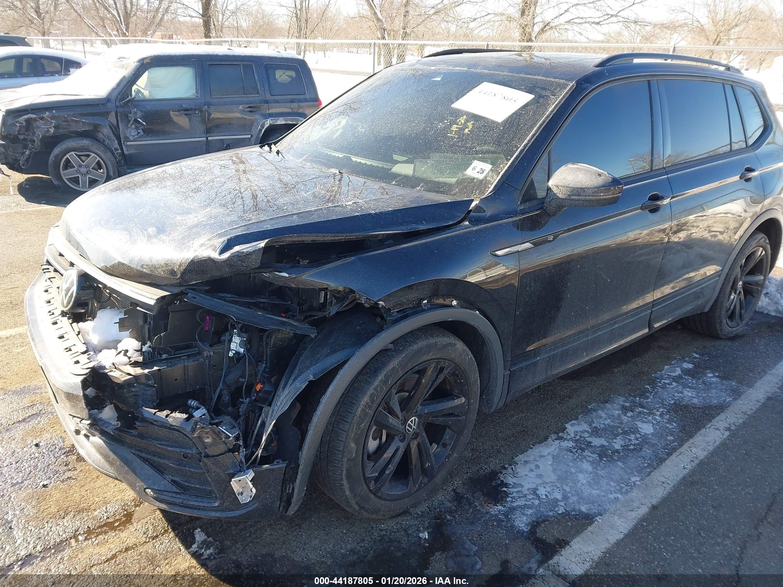 VOLKSWAGEN TIGUAN image 2
