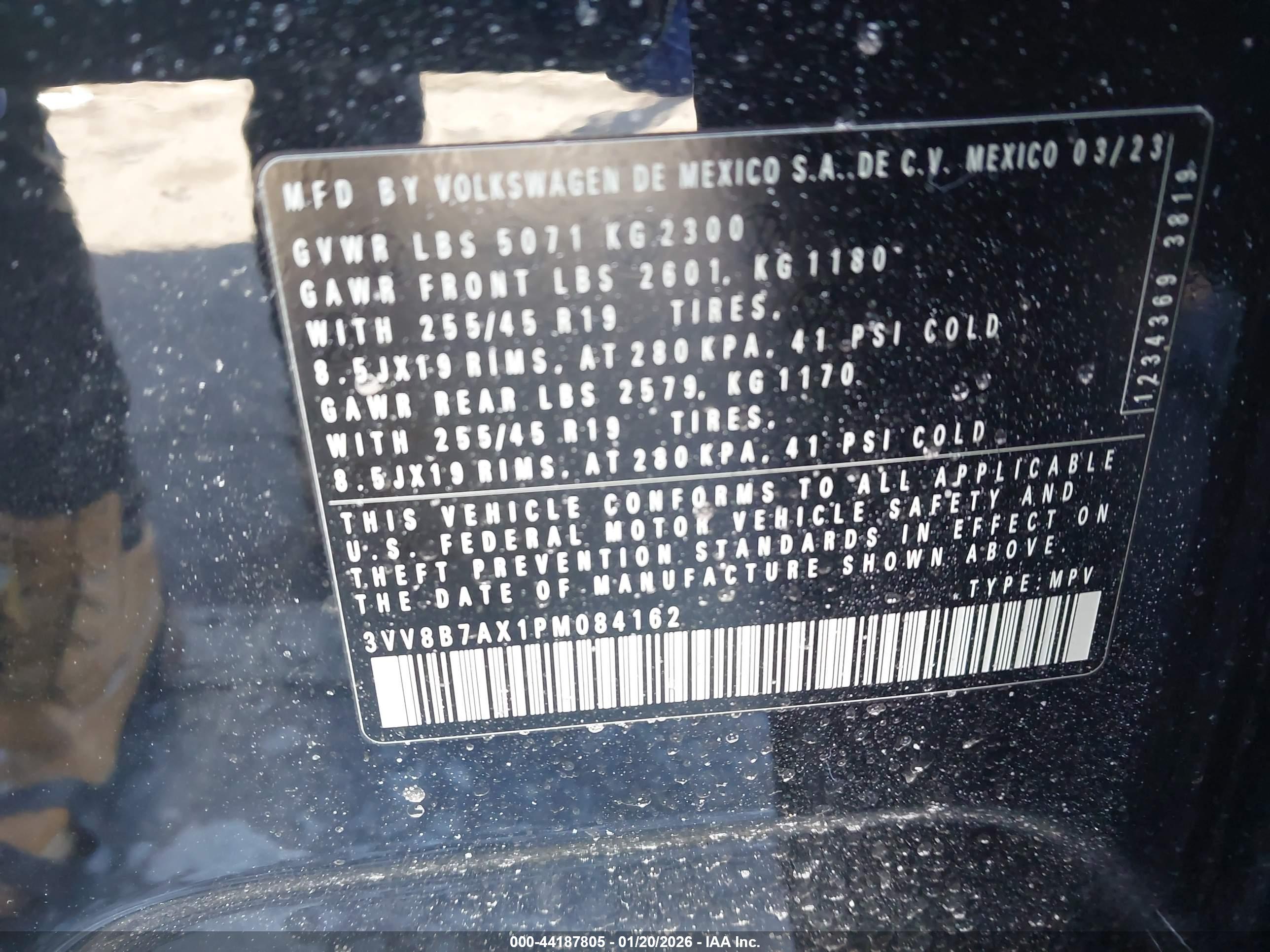 VOLKSWAGEN TIGUAN image 9