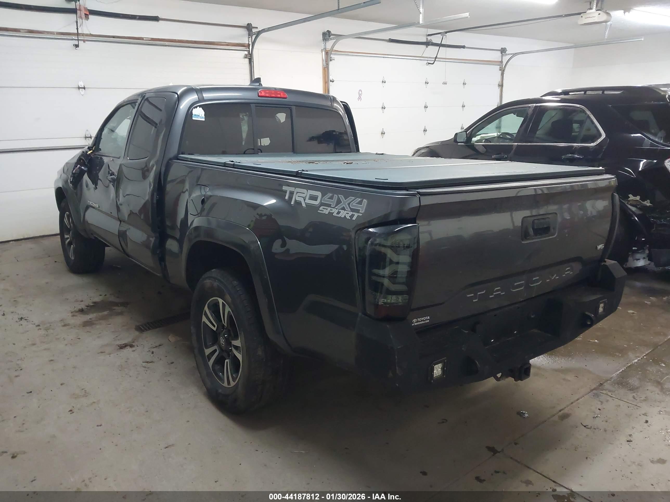 TOYOTA TACOMA image 3