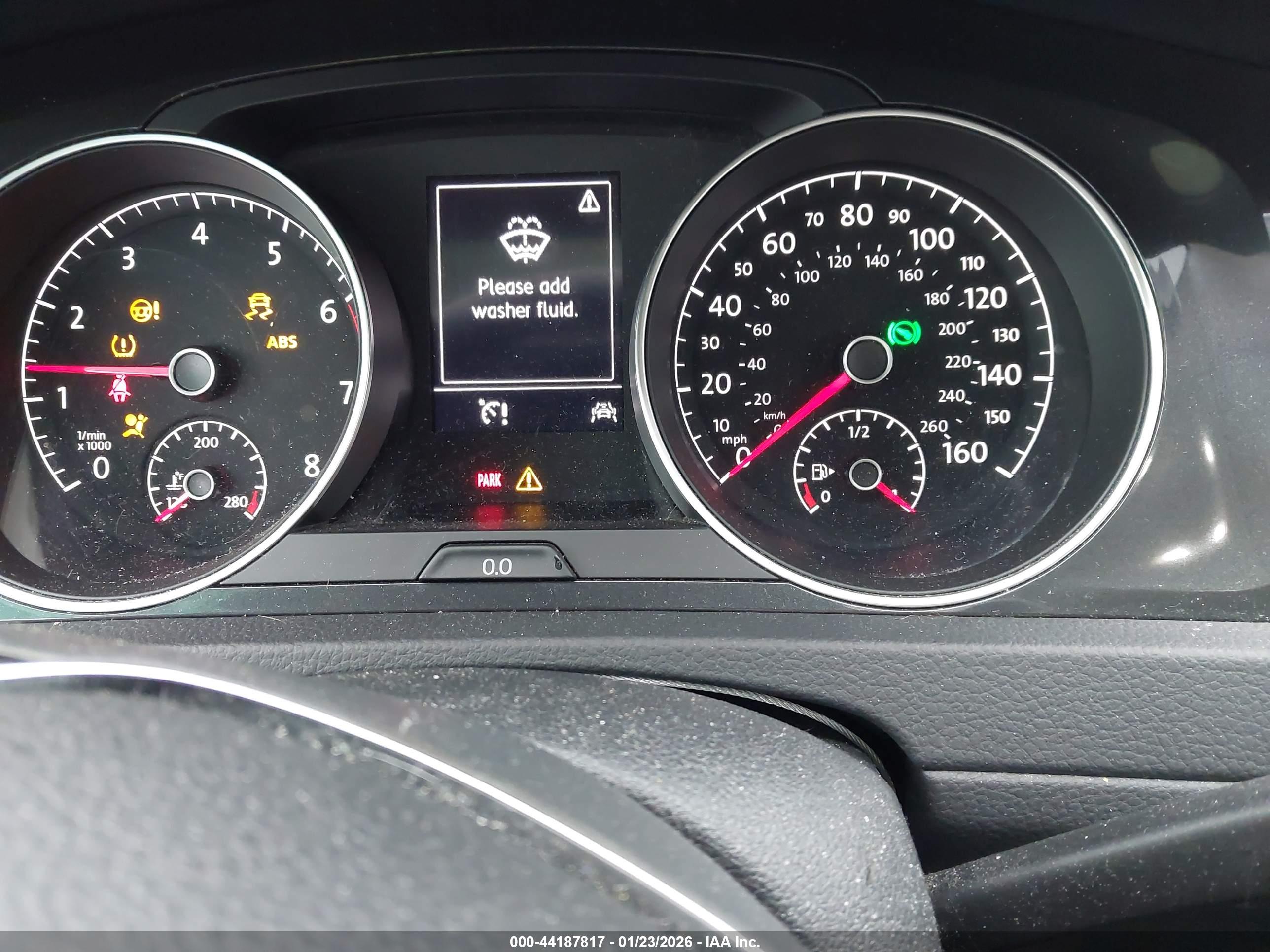VOLKSWAGEN GOLF image 7