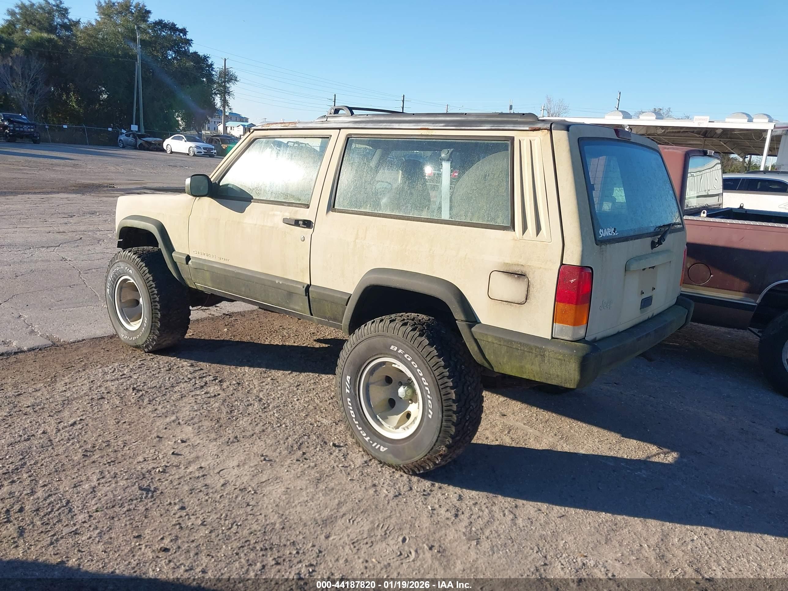 JEEP CHEROKEE image 3