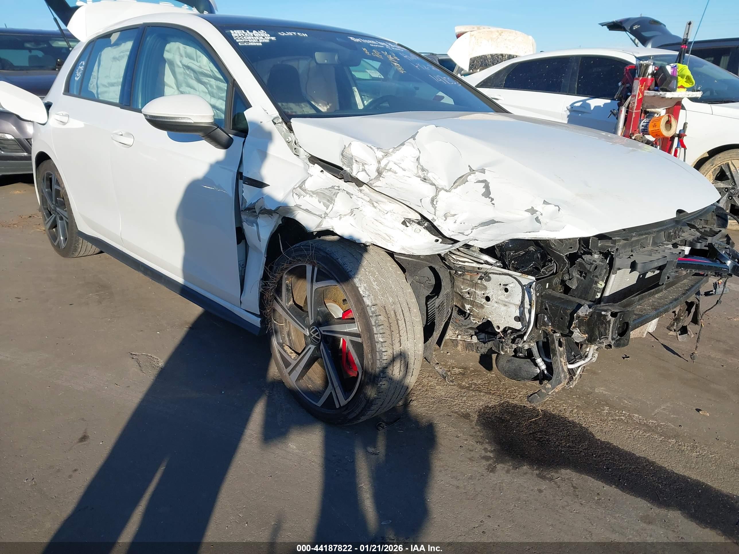 VOLKSWAGEN GOLF image 6