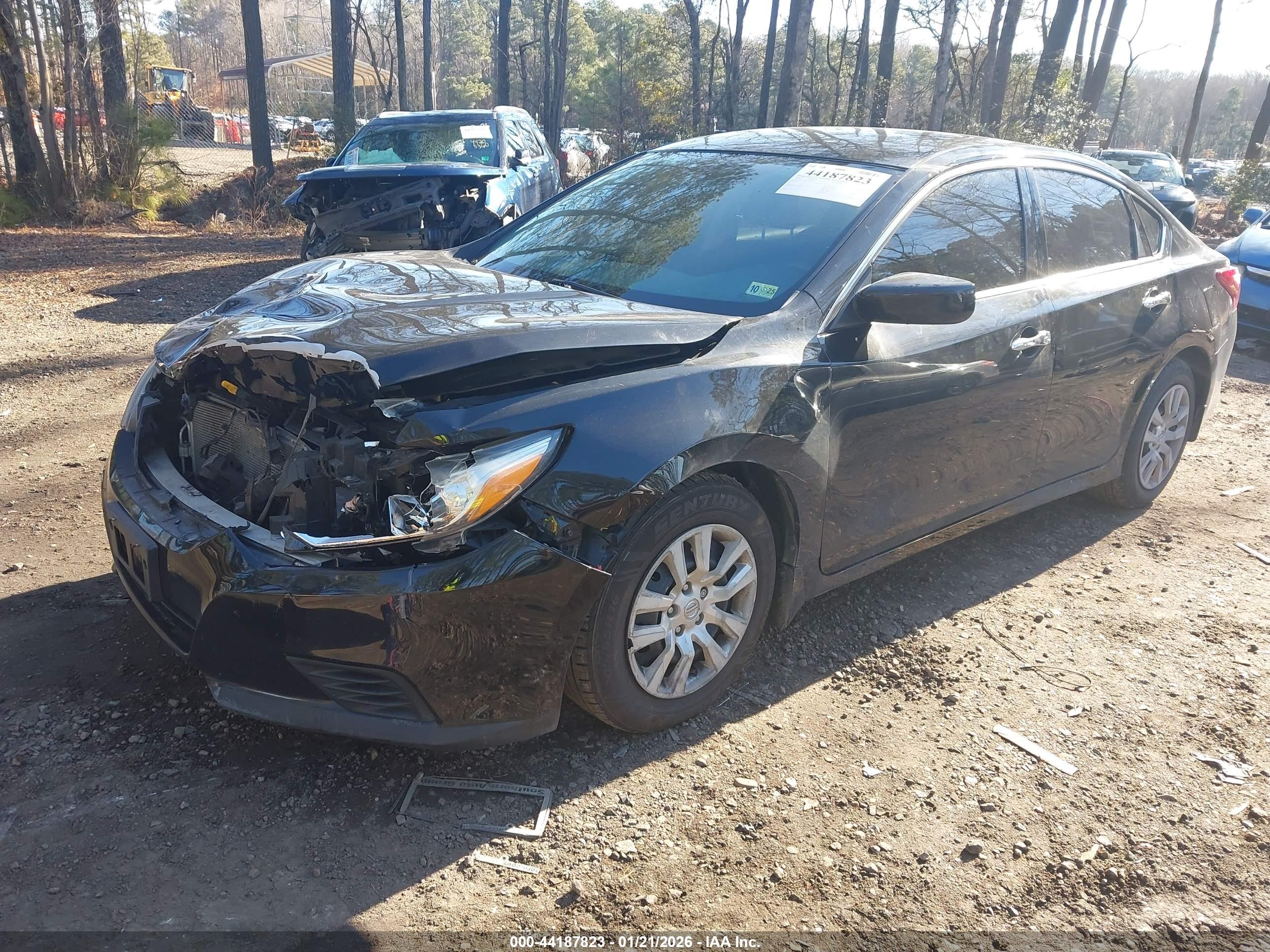 NISSAN ALTIMA image 2