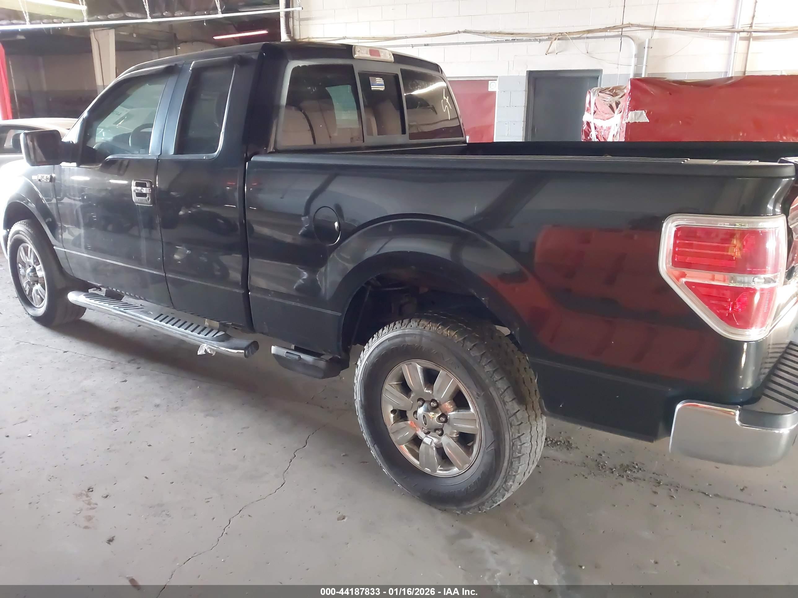 FORD F-150 image 3