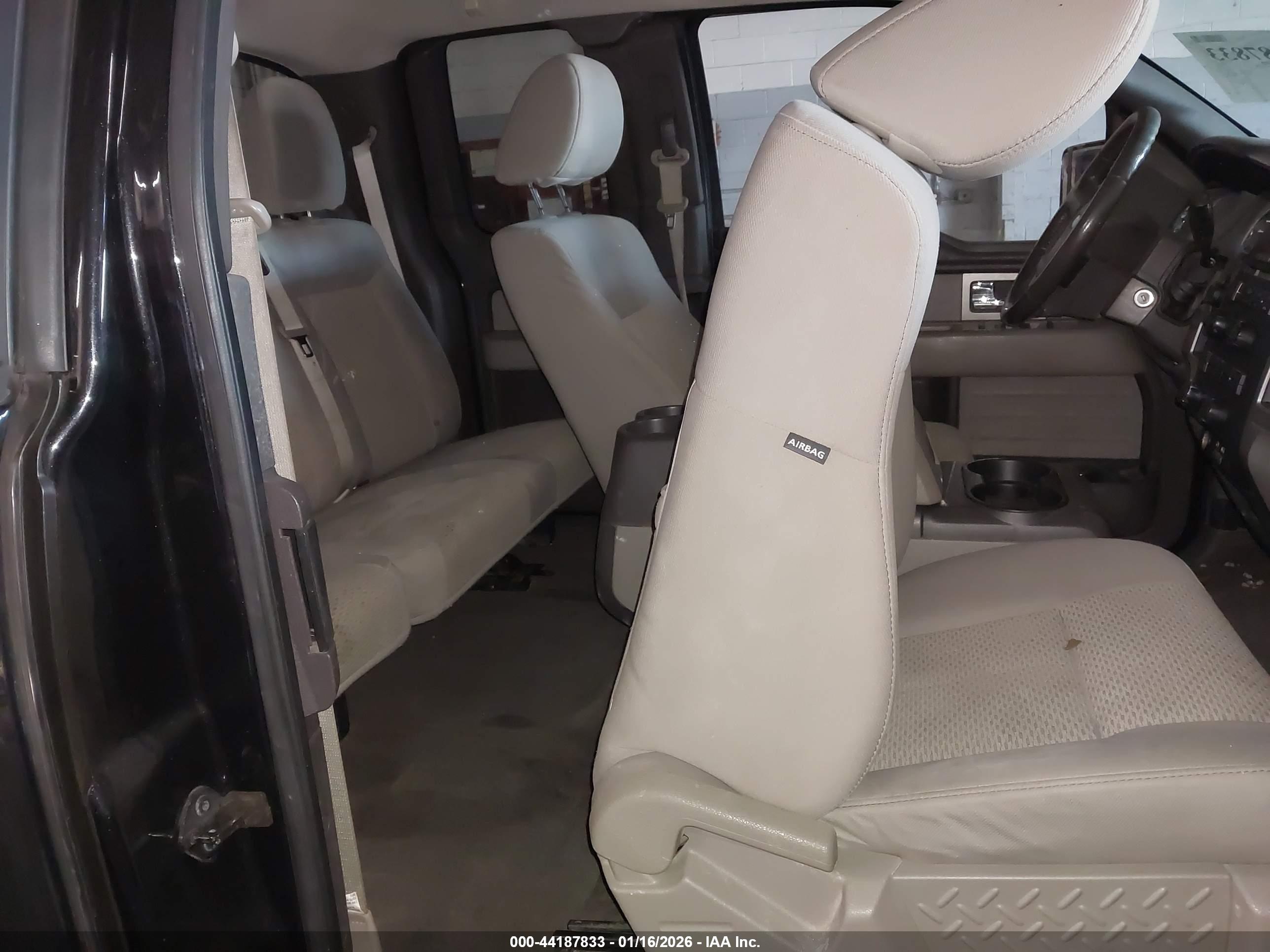 FORD F-150 image 8