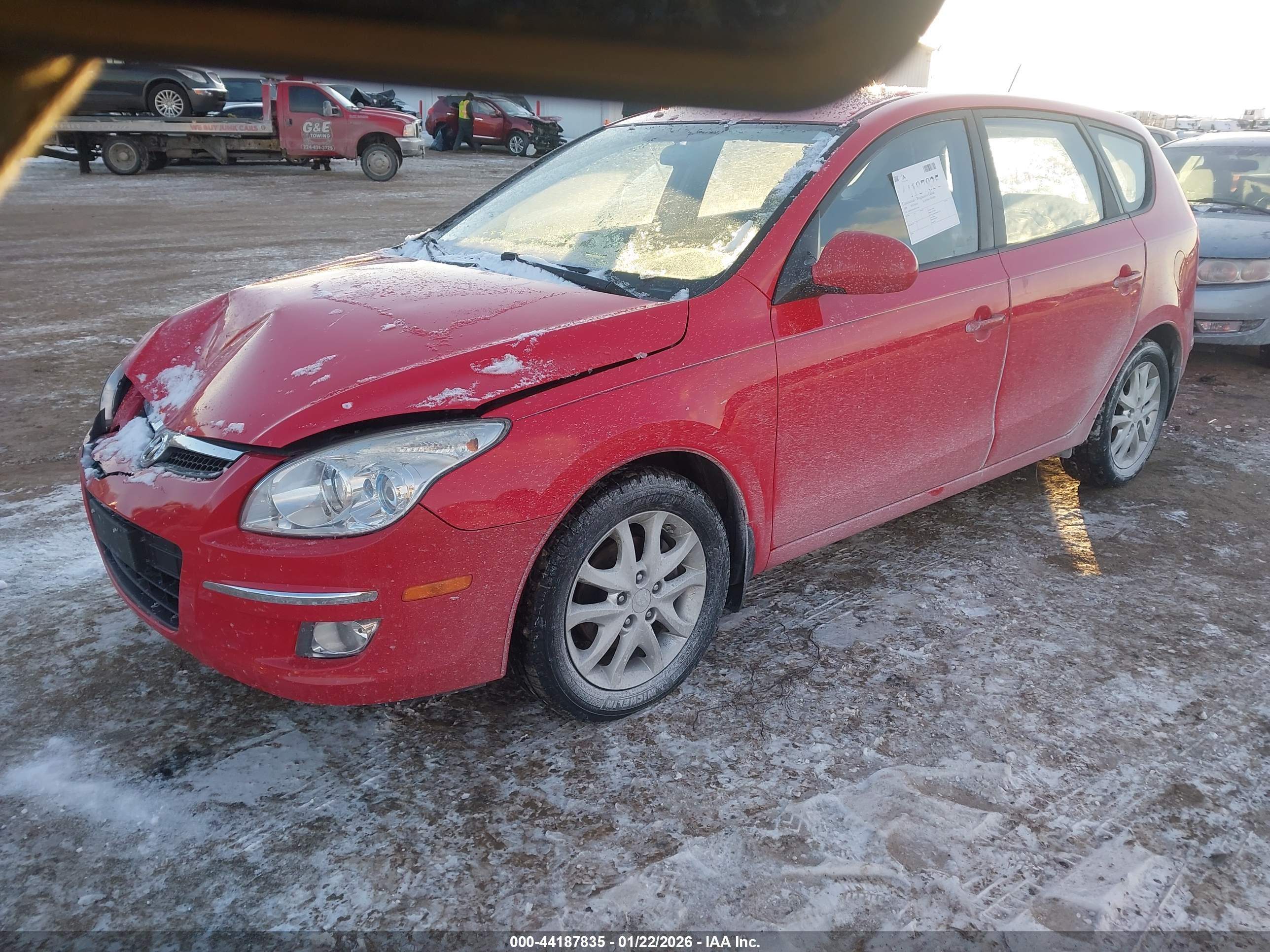 HYUNDAI ELANTRA image 2