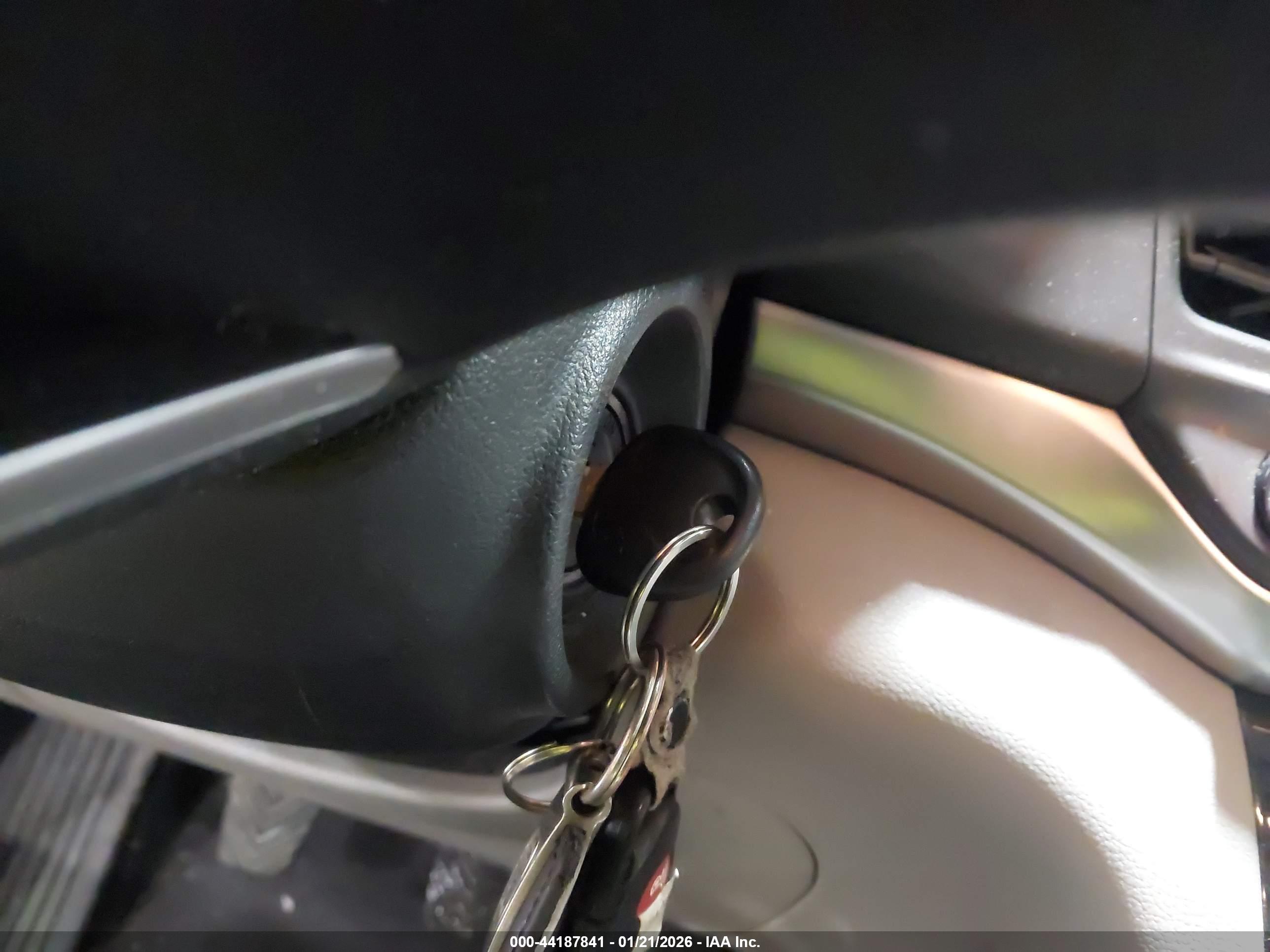 HYUNDAI ELANTRA image 11