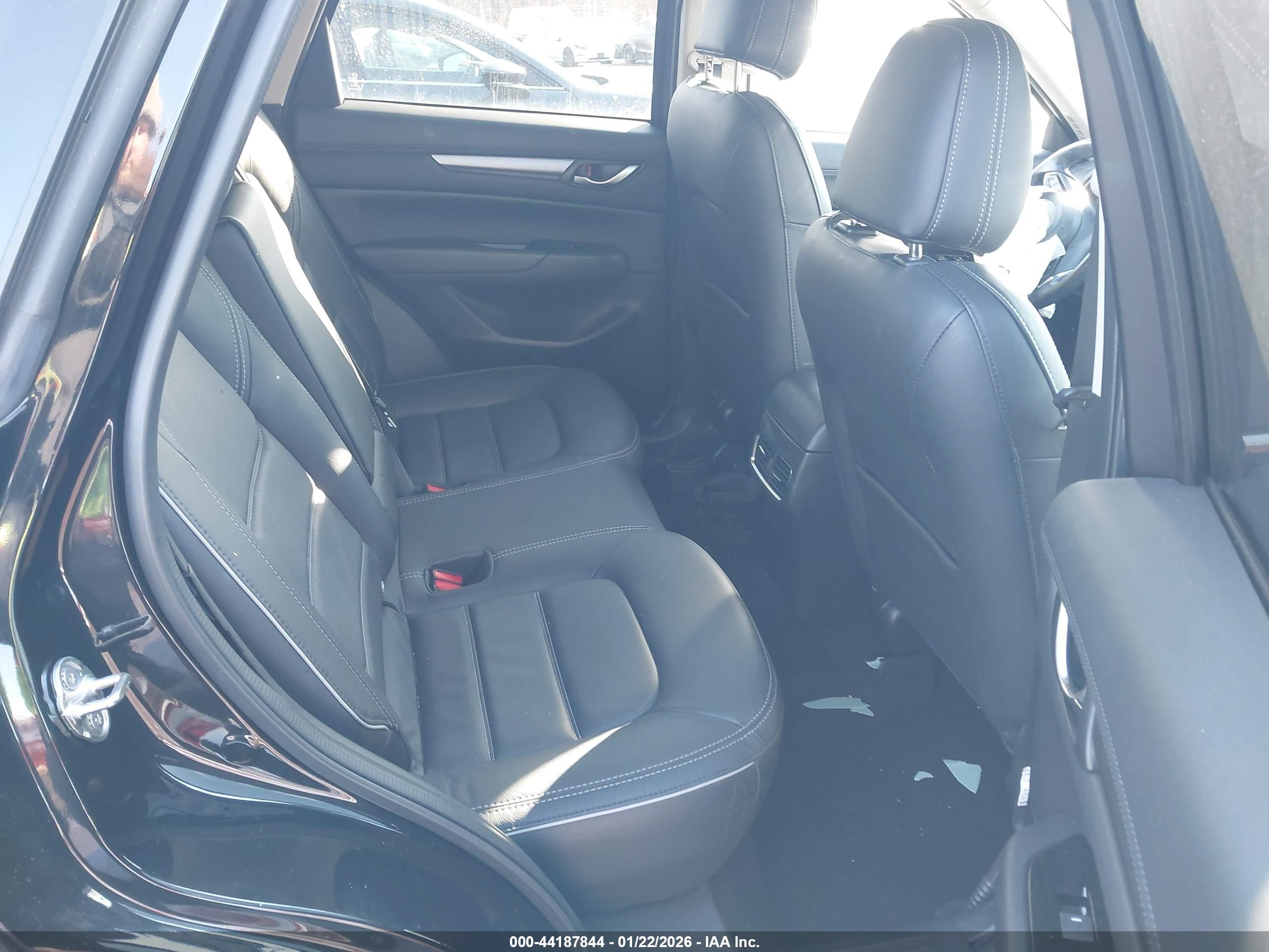 MAZDA CX-5 image 8