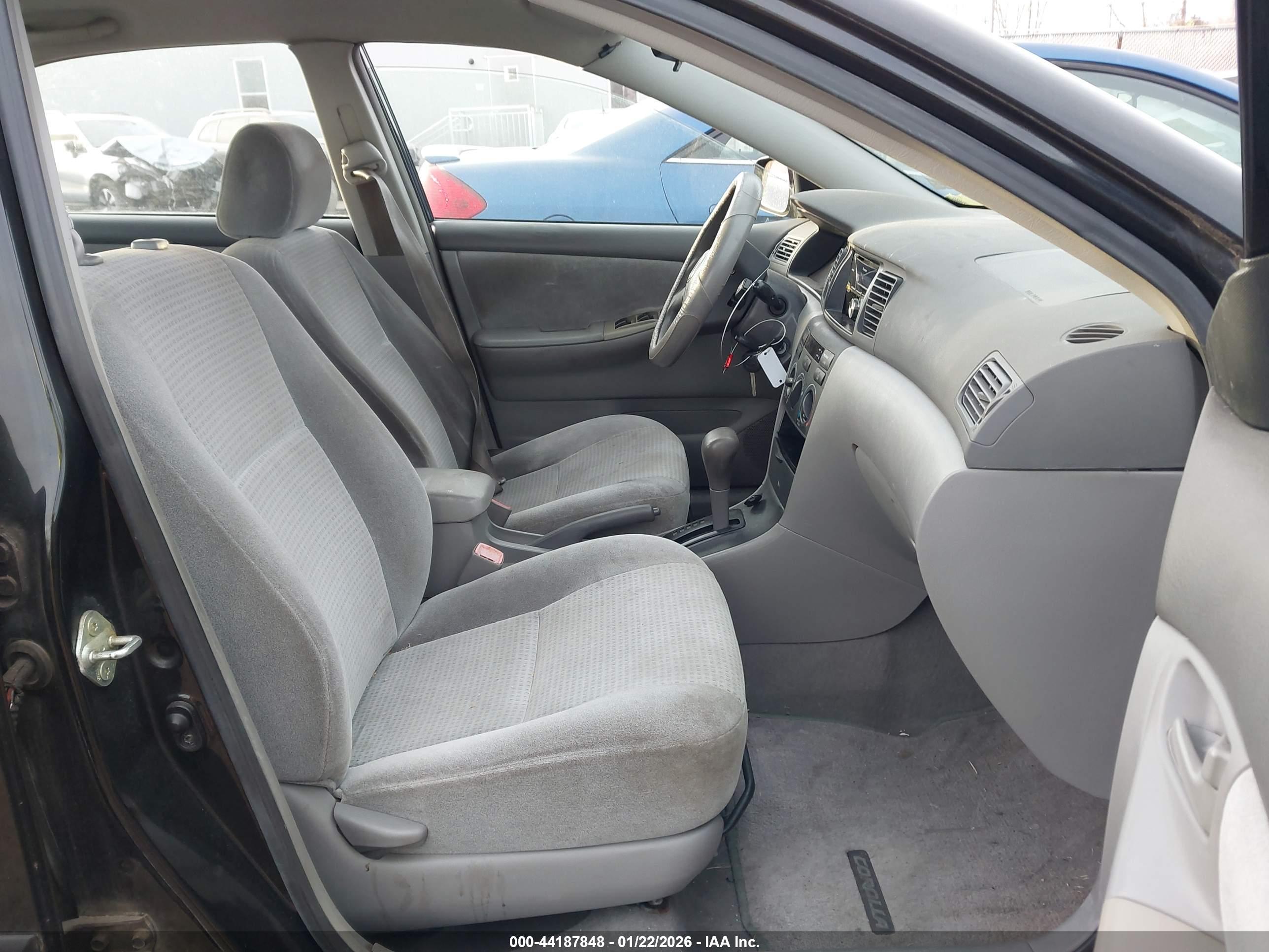 TOYOTA COROLLA image 5